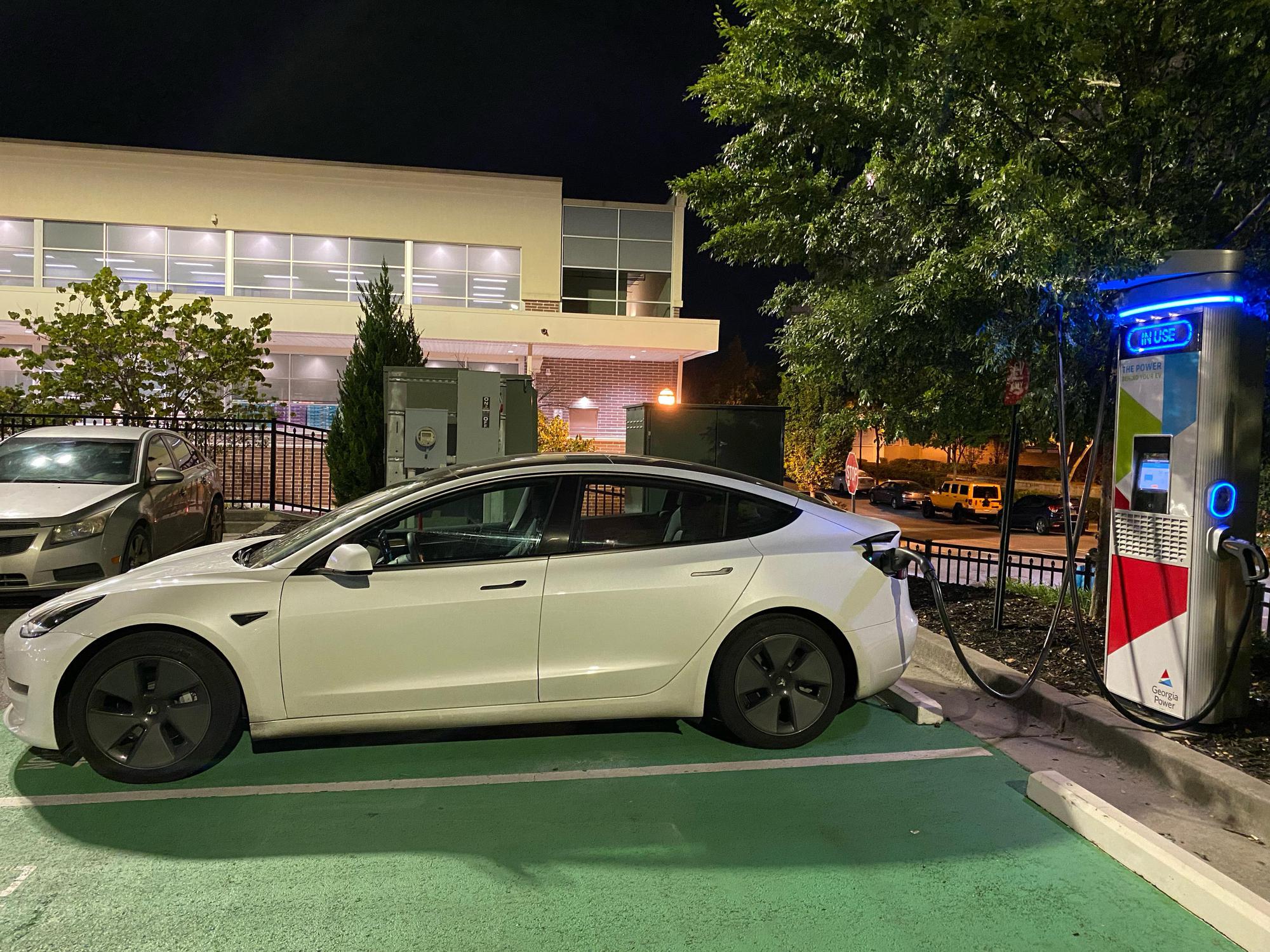 Kroger Lindbergh Atlanta, GA EV Station