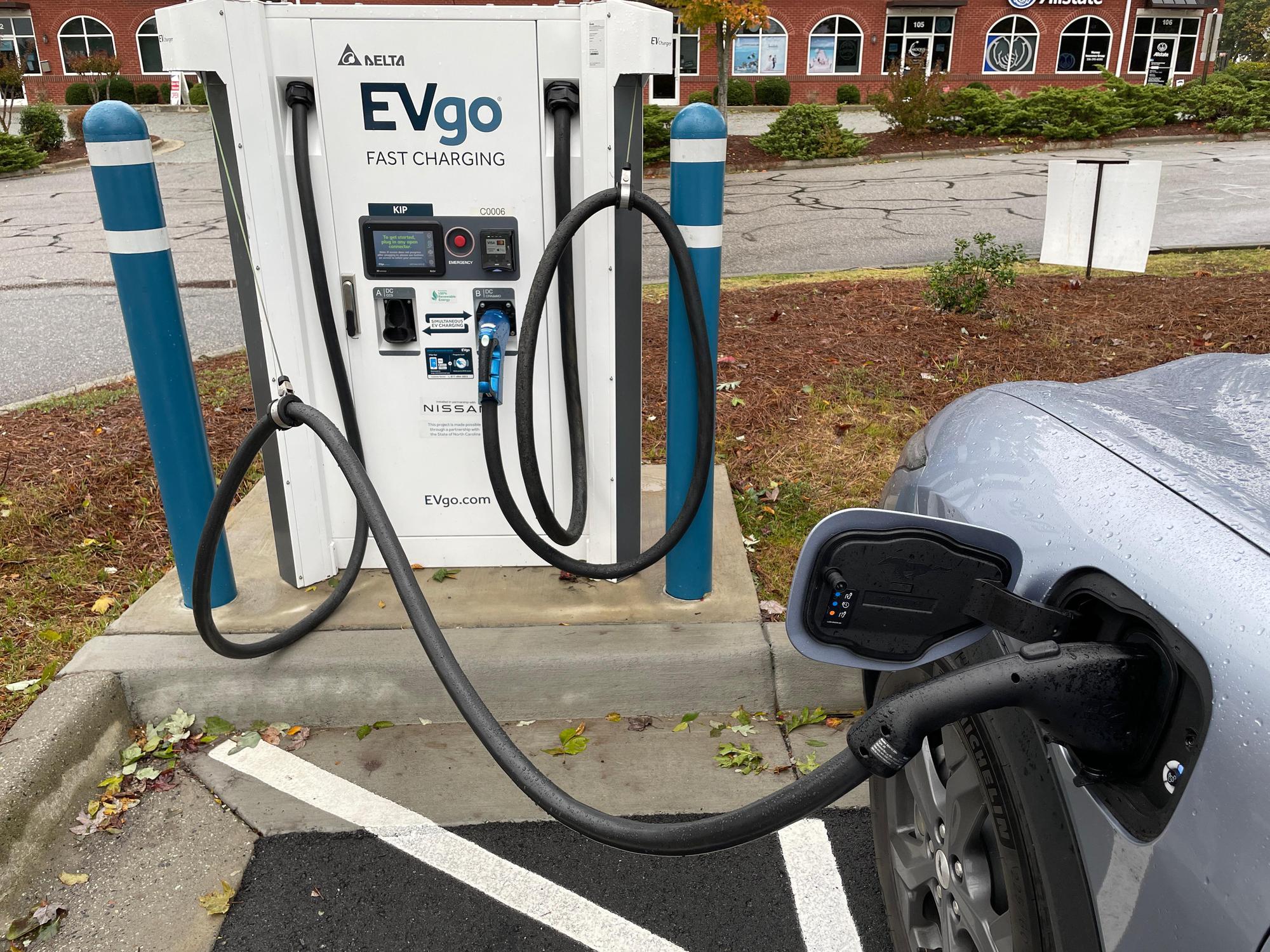 Lowes Foods of Jamestown Jamestown, NC EV Station