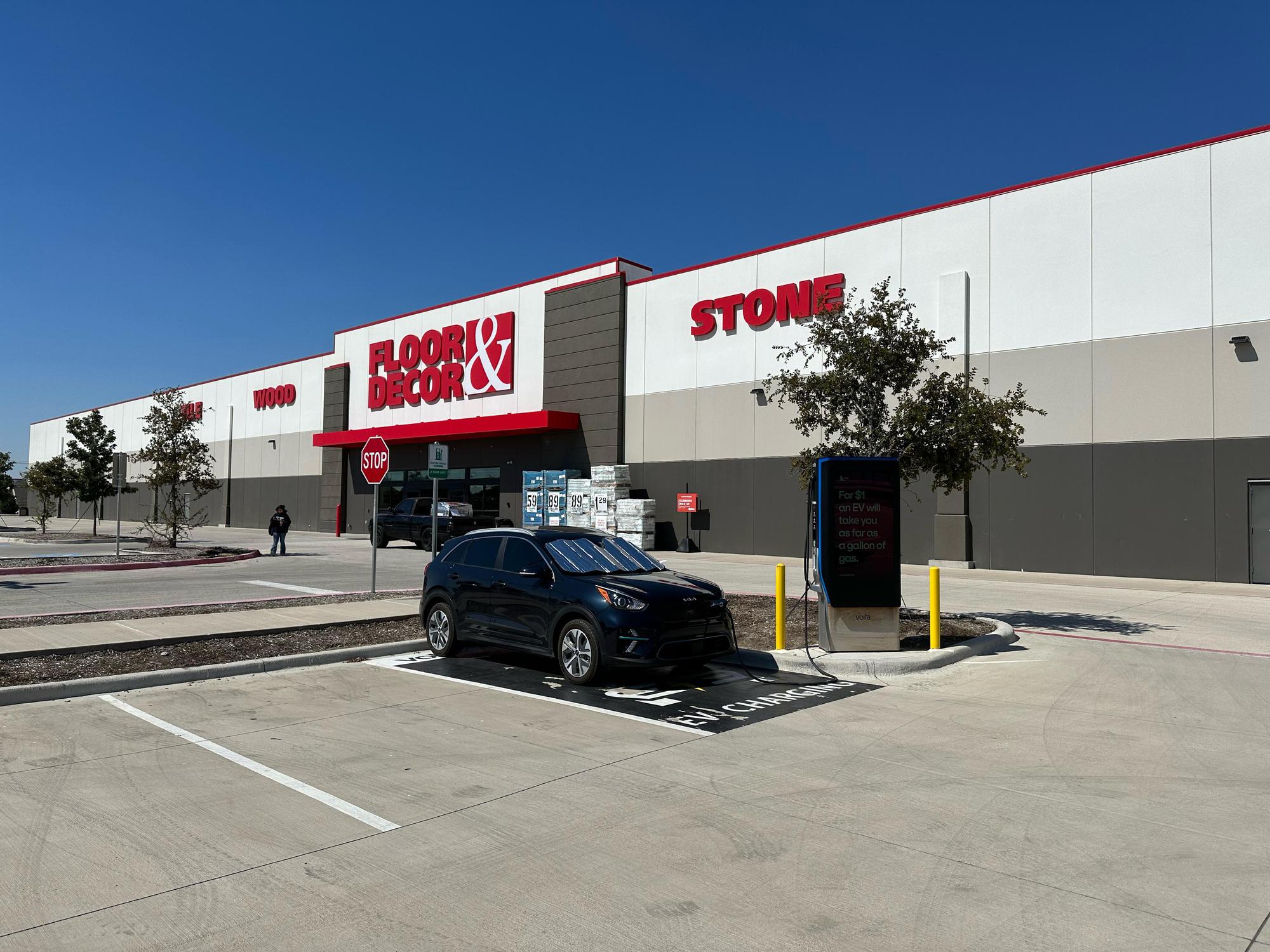 Floor & Decor McKinney McKinney, TX EV Station