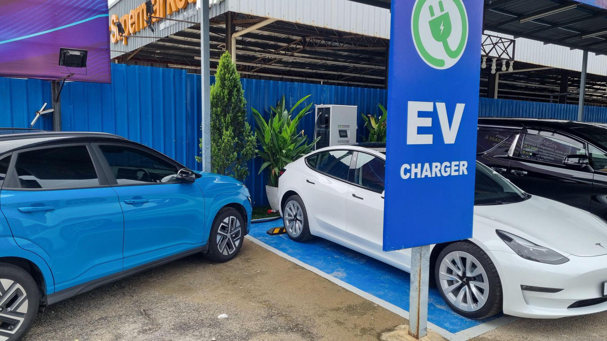 TJM Cars Kuantan Kuantan, Pahang EV Station