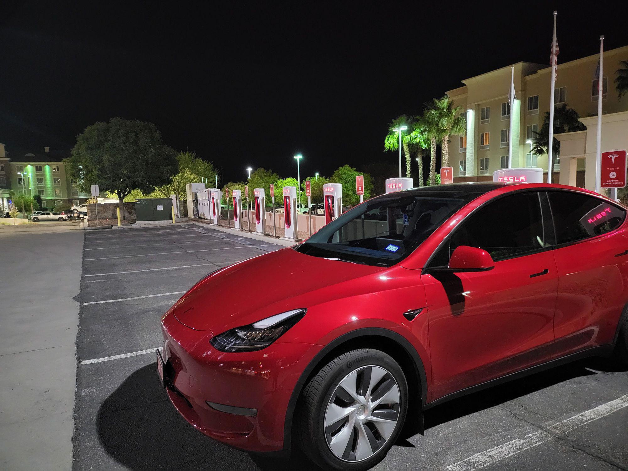 Rudy's Country Store & BBQ El Paso, TX EV Station