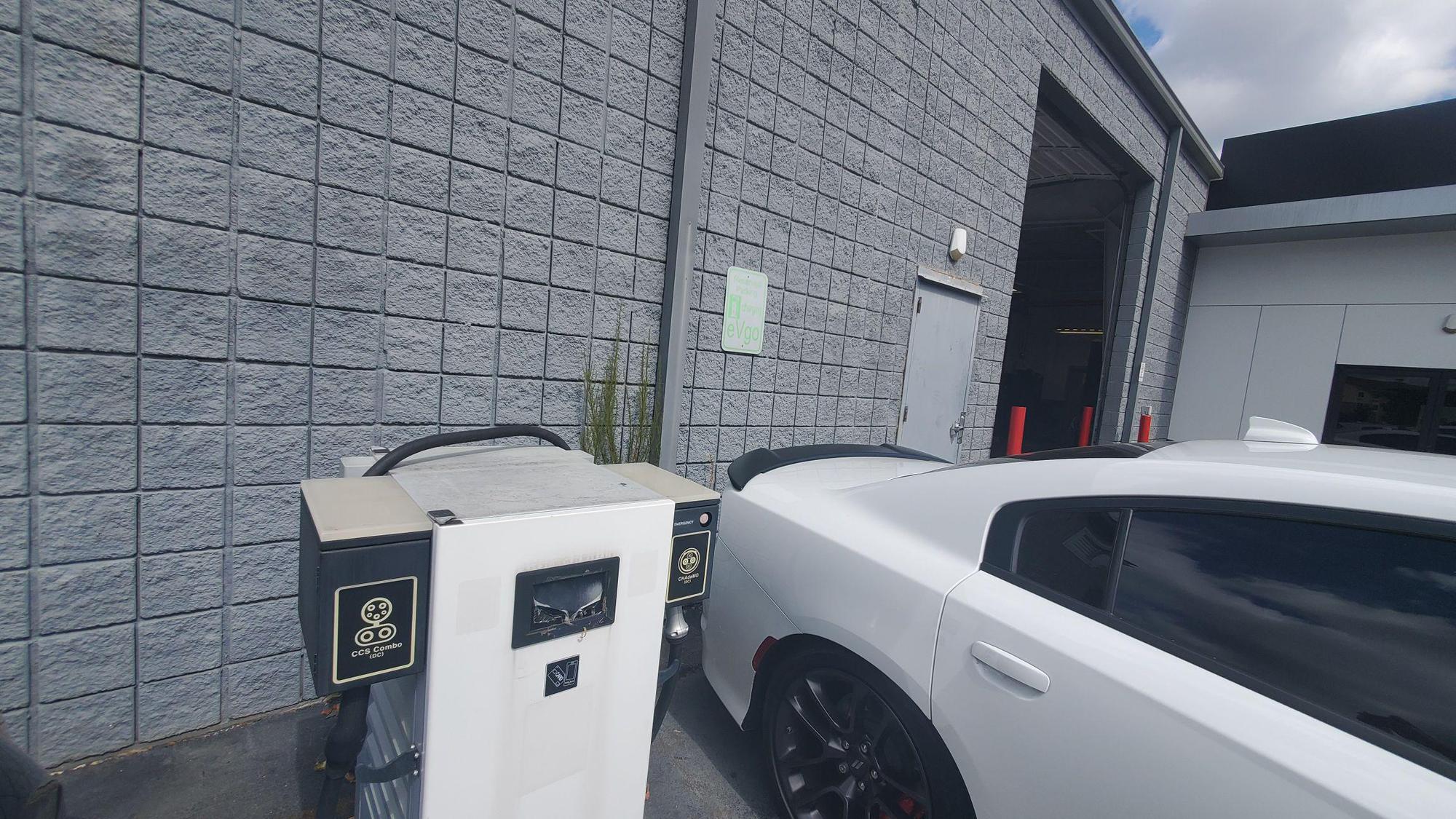 Atlanta West Kia Lithia Springs, GA EV Station