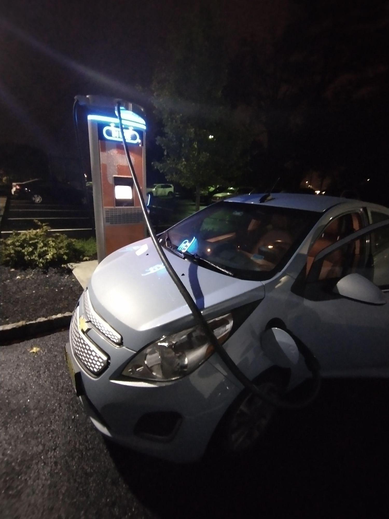 Mercedes Benz of Flemington Flemington, NJ EV Station