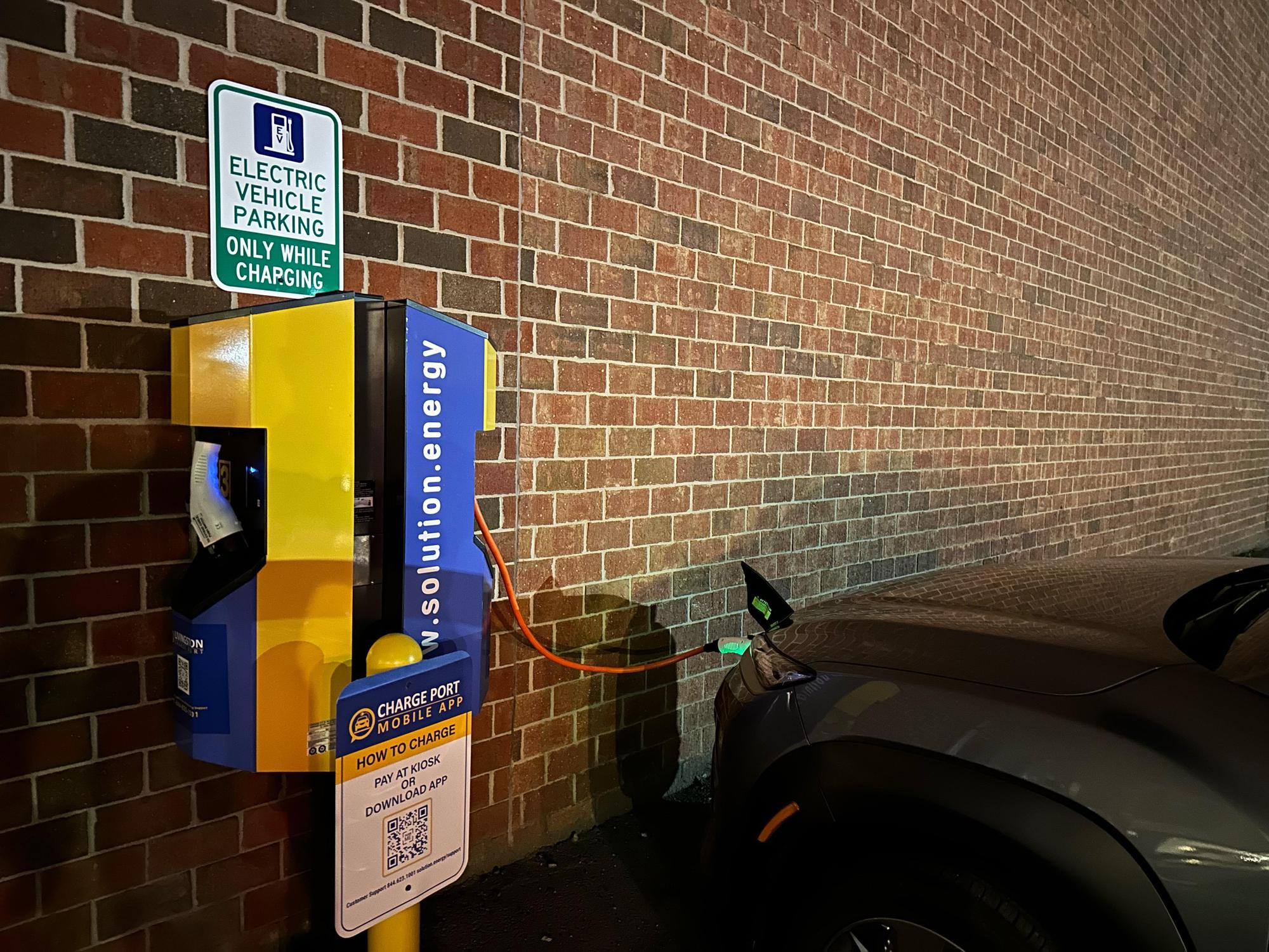 The Galleries of Syracuse | Syracuse, NY | EV Station