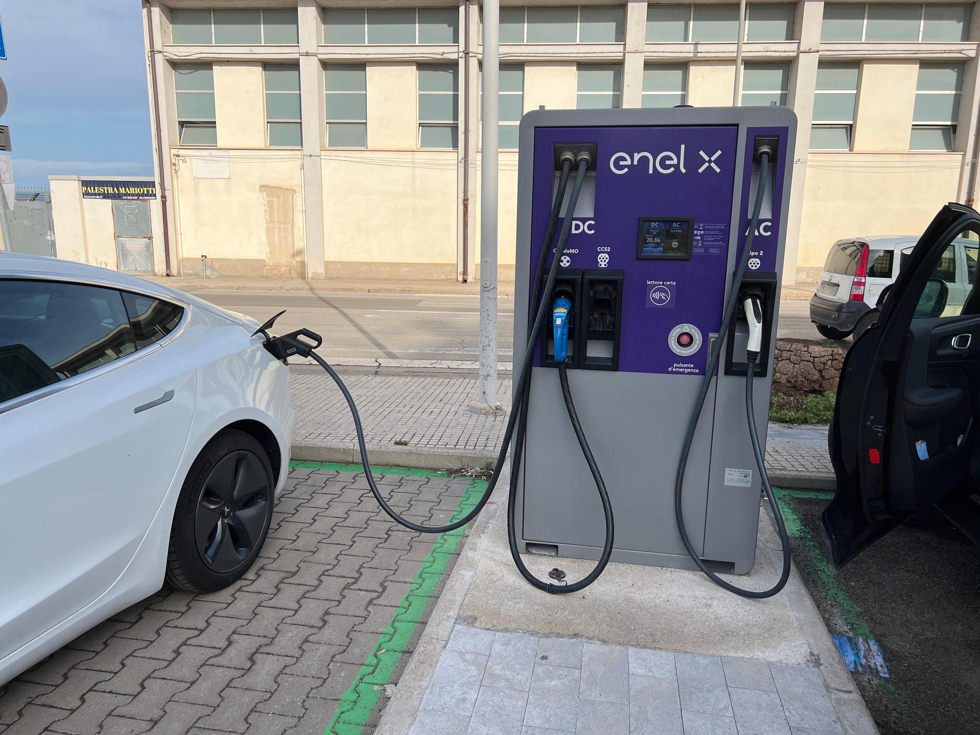 Enel X Way Italia Alghero, Sardegna EV Station