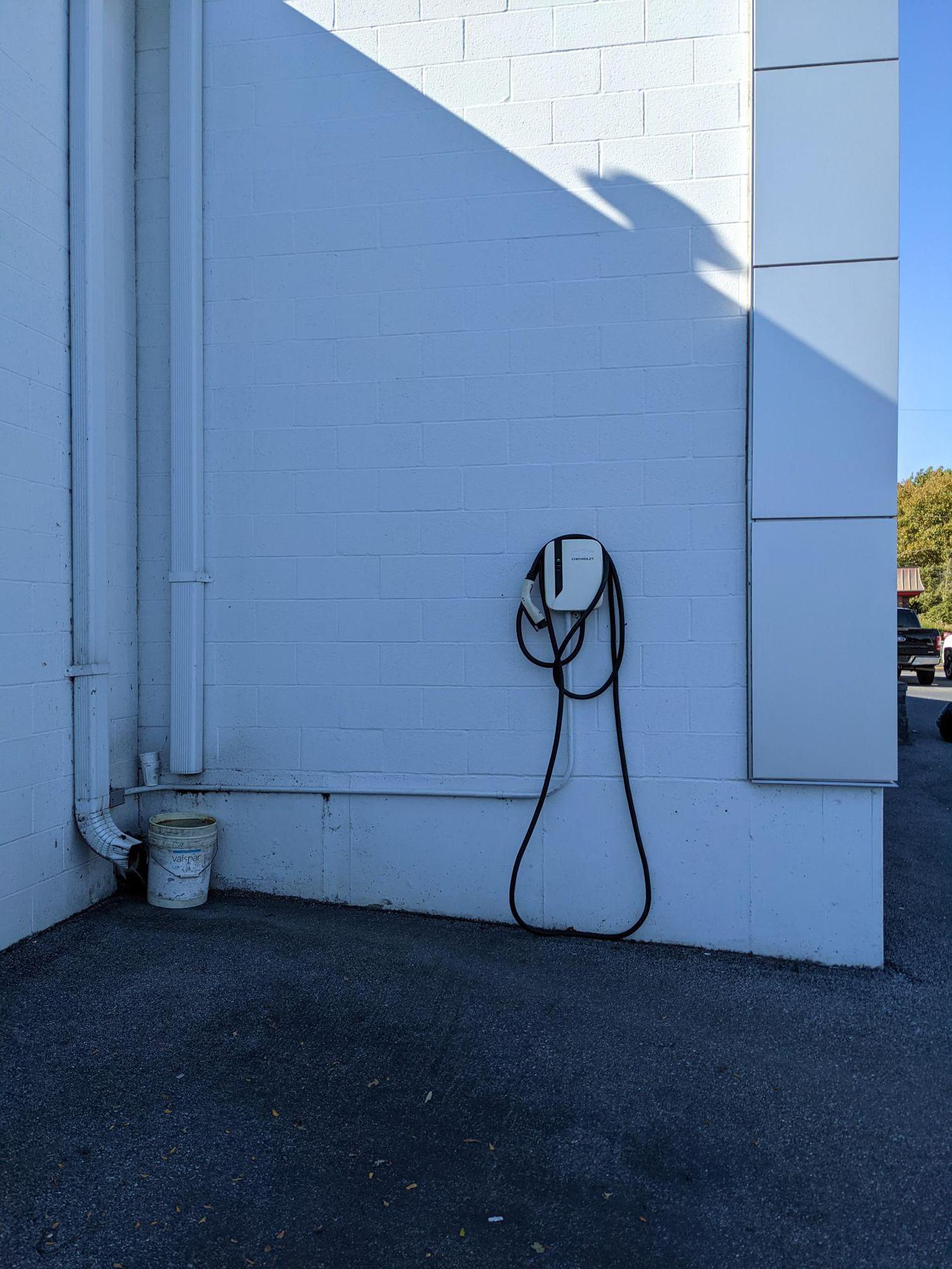 Klick Lewis Chevrolet Palmyra, PA EV Station