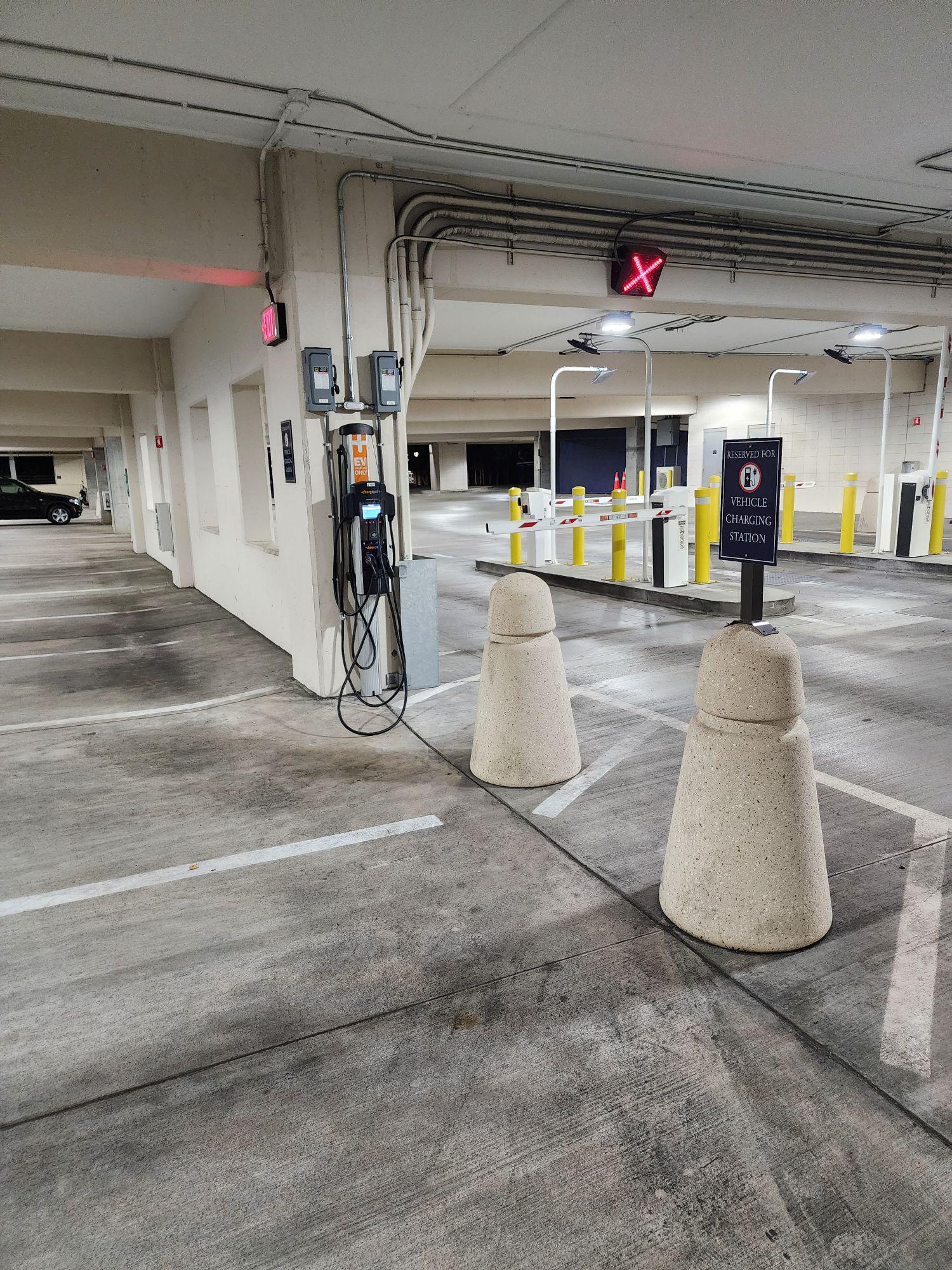 DUKEPTS Research Drive Garage Durham, NC EV Station