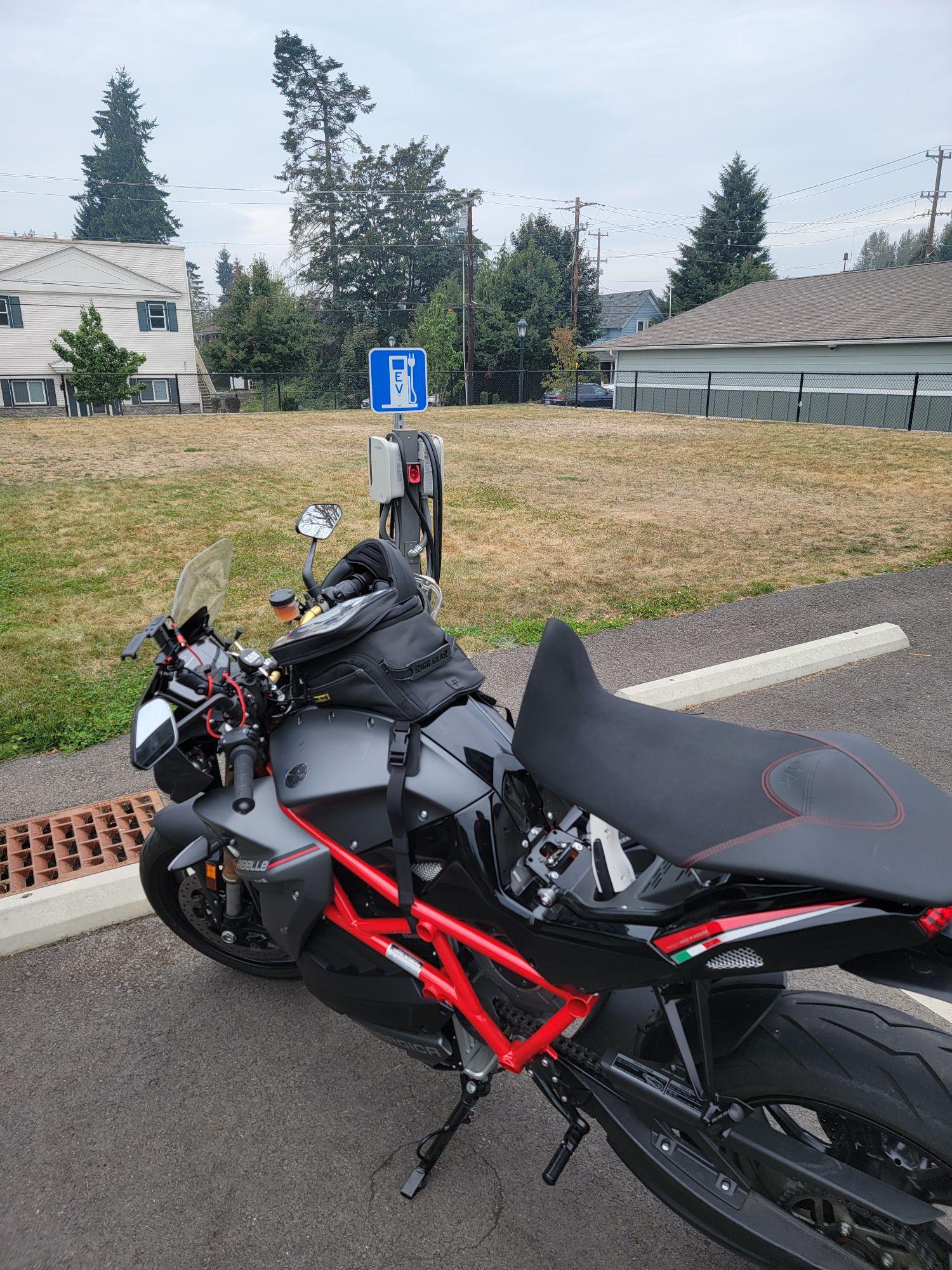 Granite Falls City Hall Granite Falls, WA EV Station