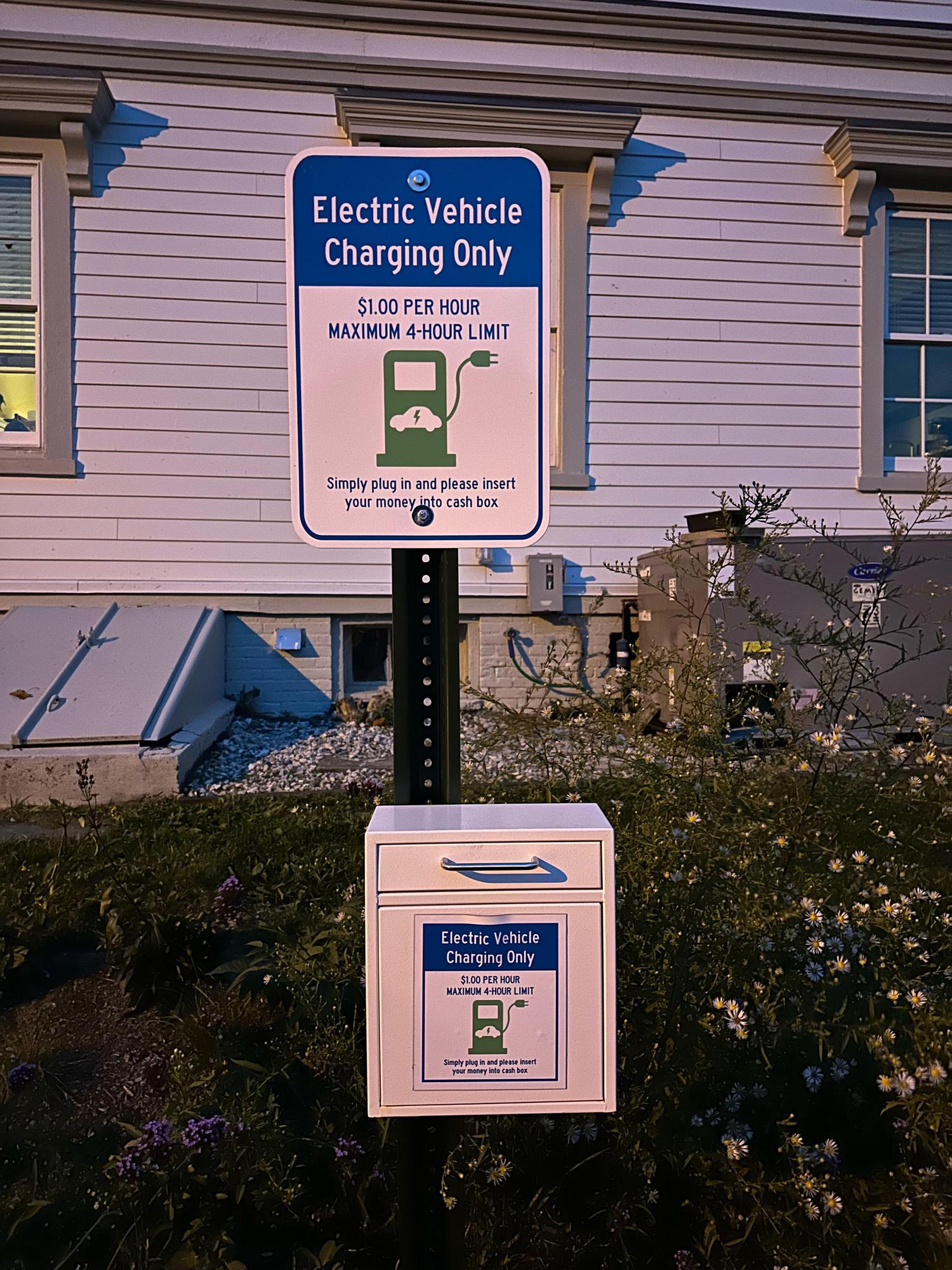Philipstown Town Hall Cold Spring, NY EV Station