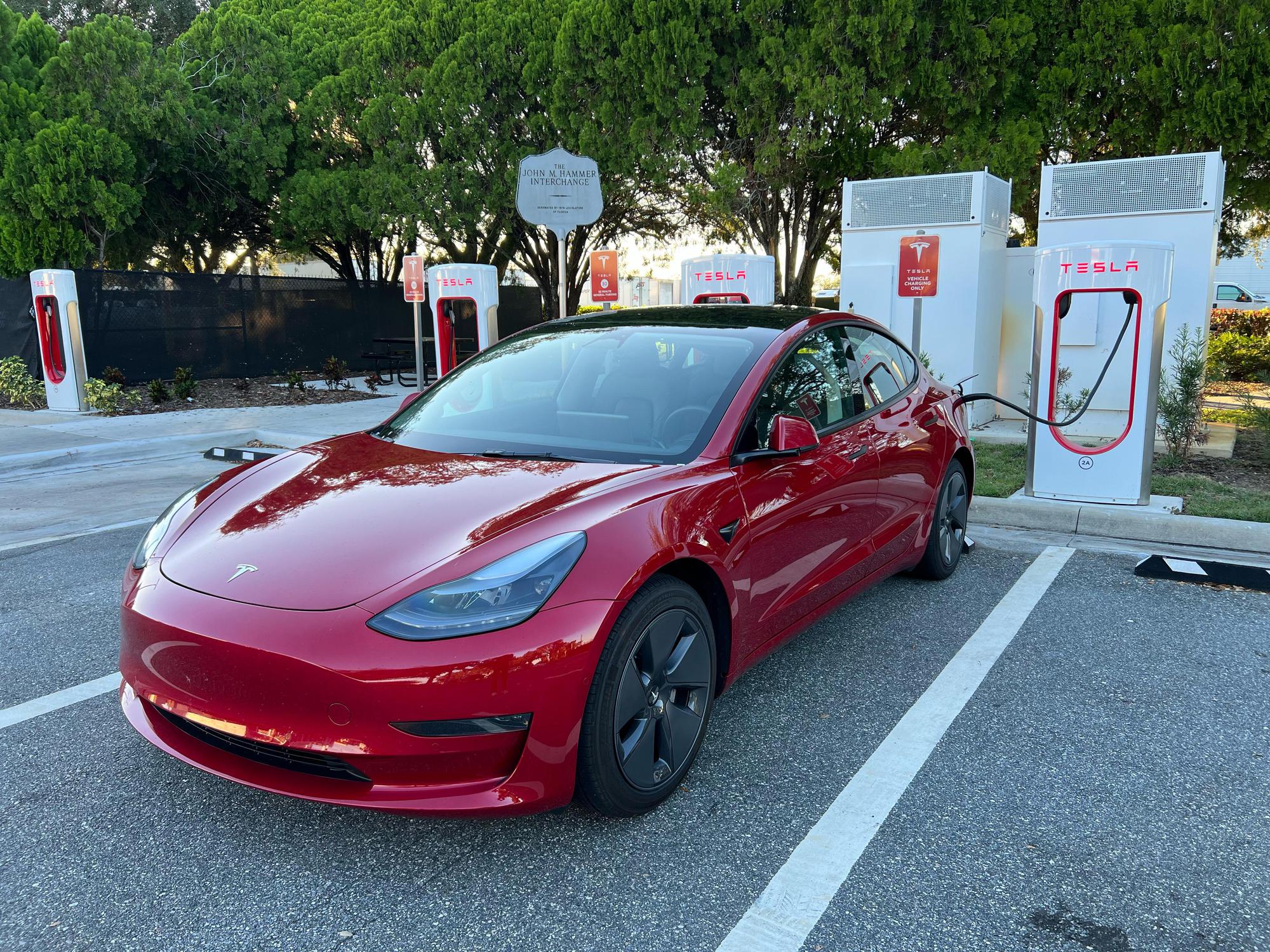 Okahumpka Service Plaza Wildwood, FL EV Station