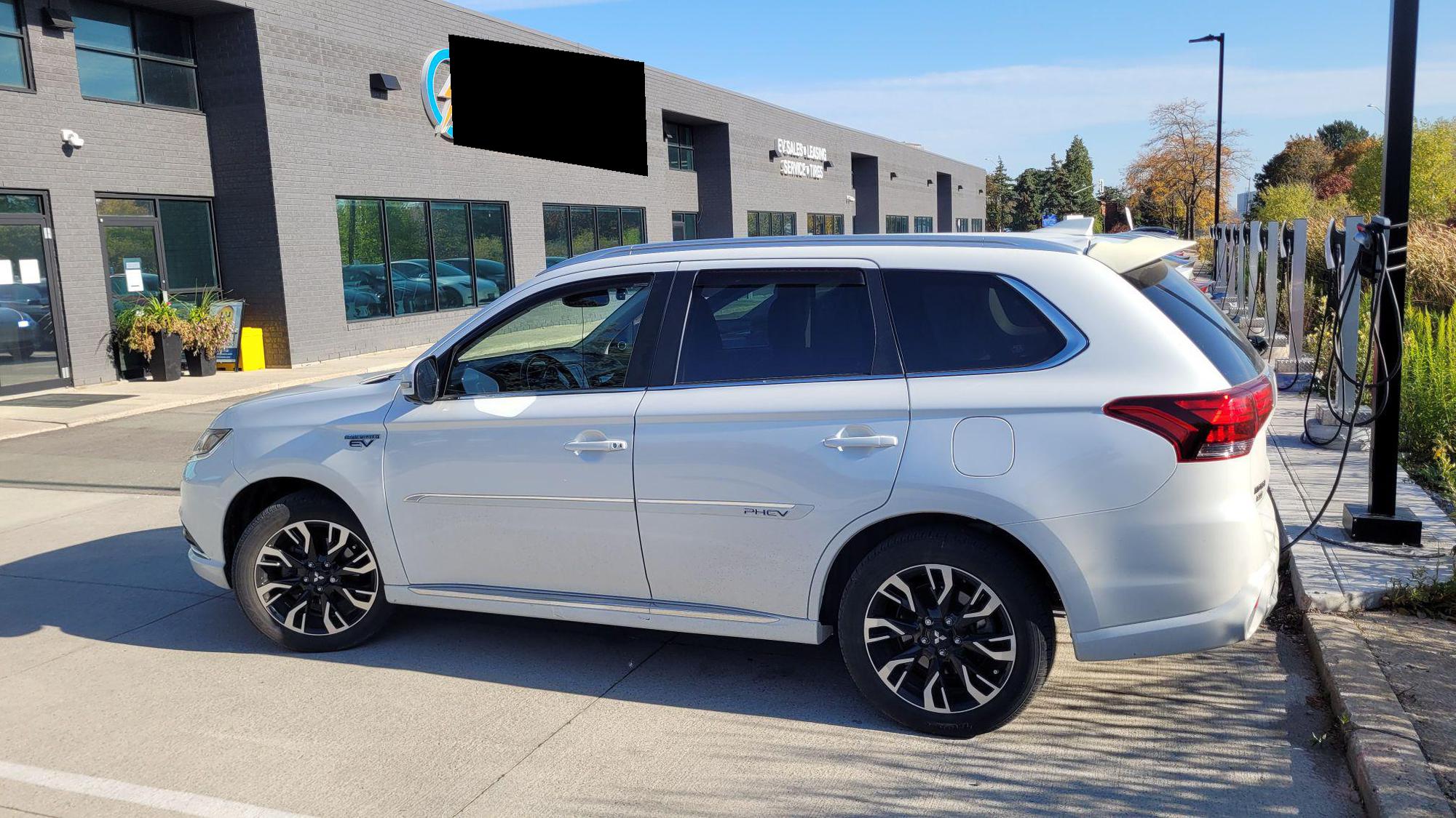 Shift Electric Vehicles Oakville, ON EV Station