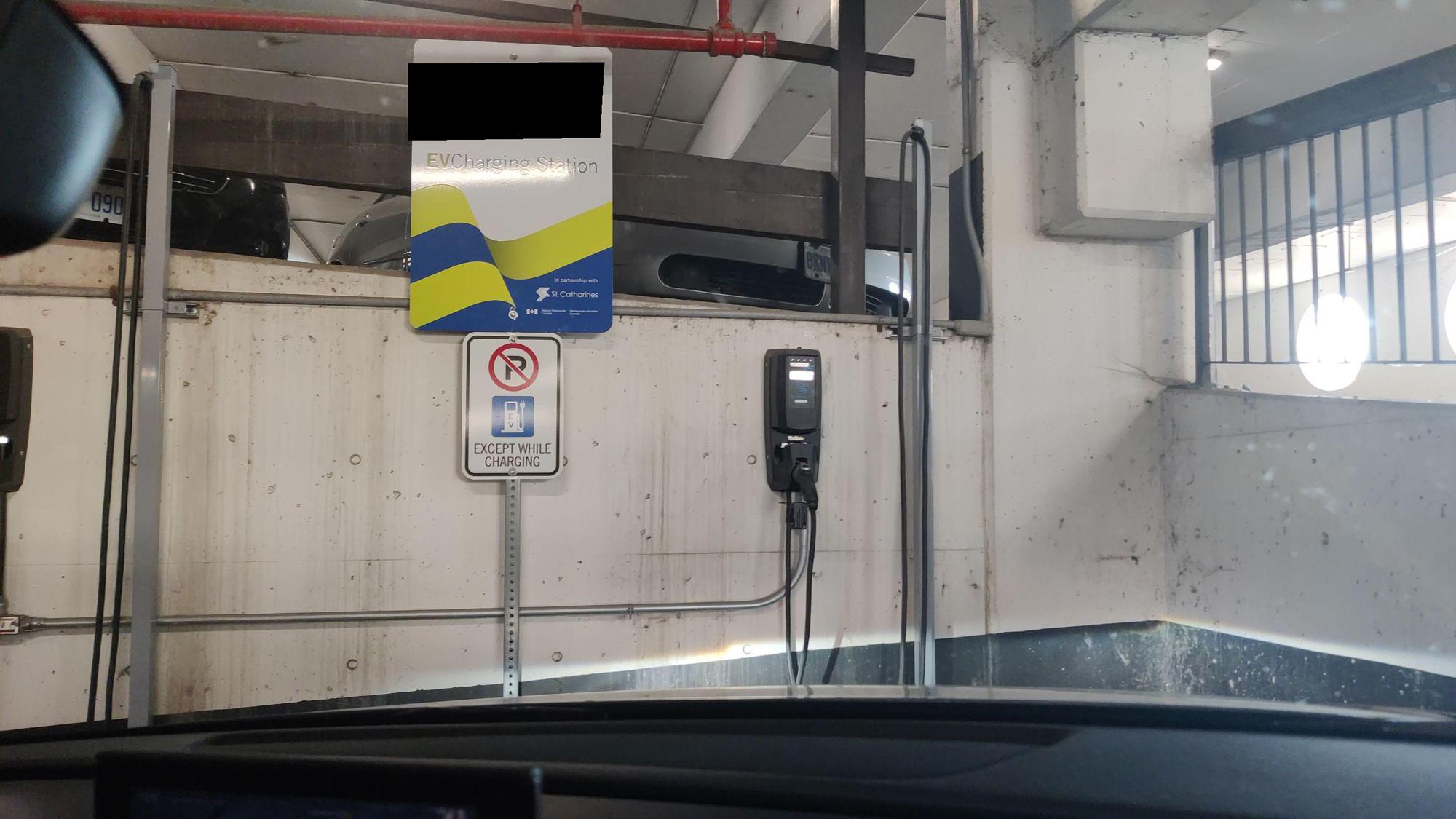 Ontario St Parking/Charging St. Catharines, ON EV Station