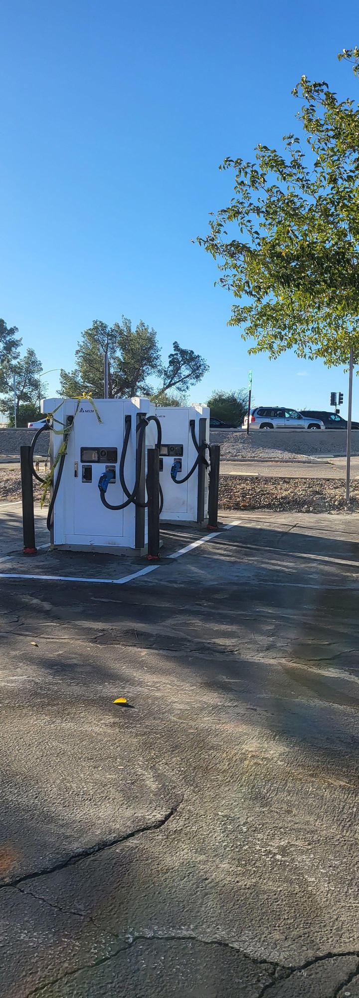 Green Tree Inn Victorville, CA EV Station