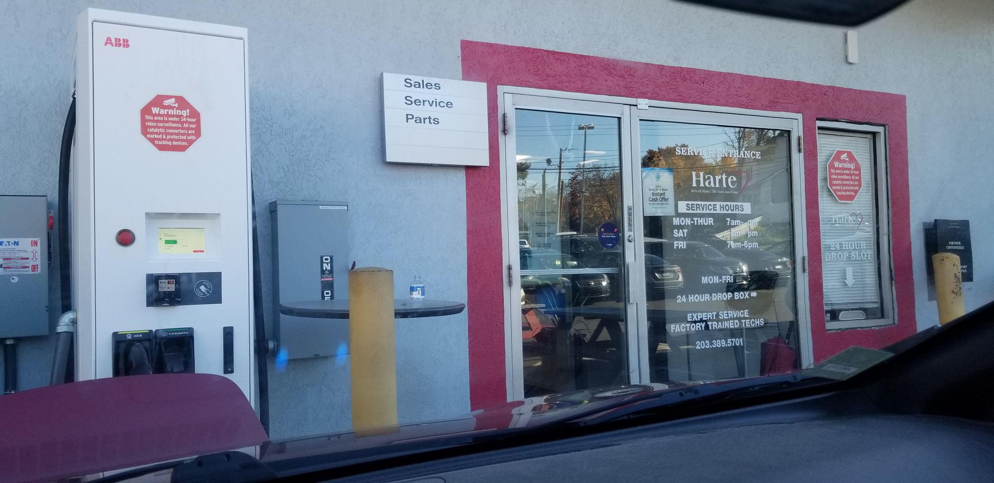 Harte Nissan West Haven, CT EV Station