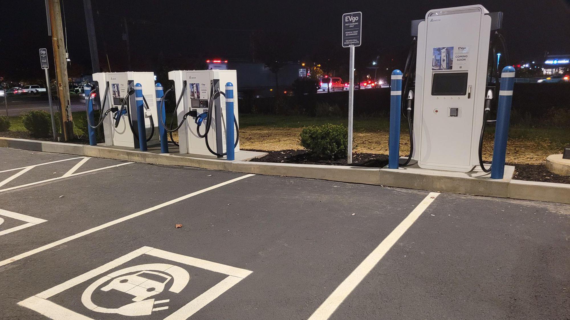 Chase Bank Exton, PA EV Station