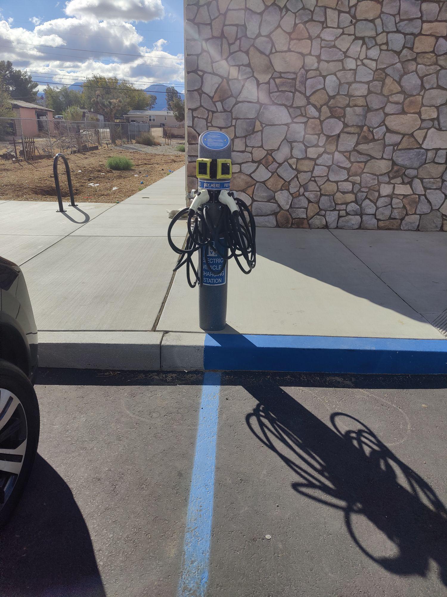 Dollar General Pearblossom, CA EV Station