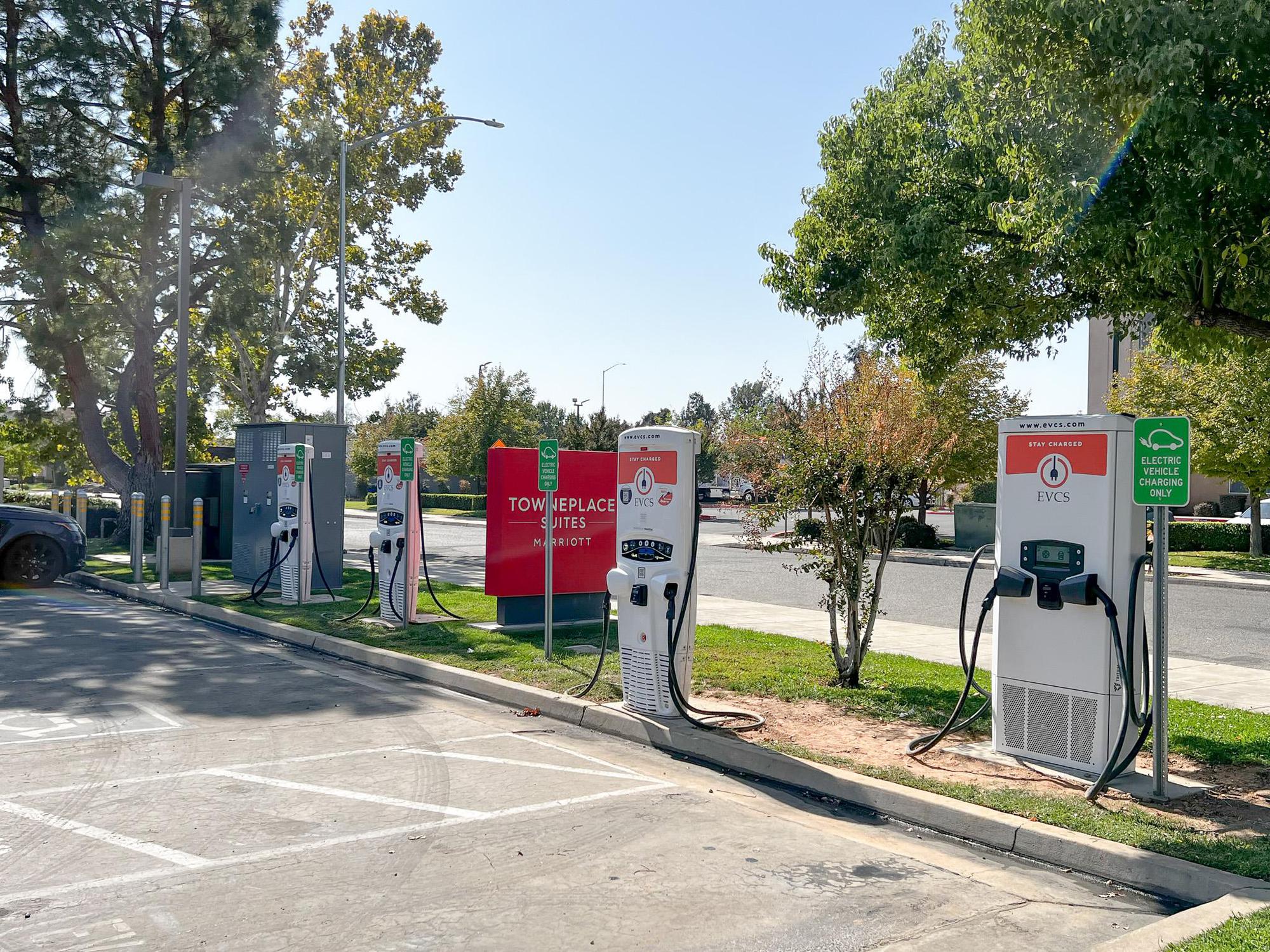TownePlace Suites By Marriott Fresno Fresno CA EV Station Towneplace suites by marriott fresno fresno ca ev station