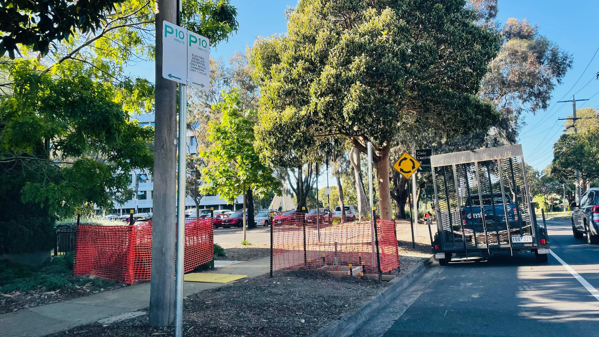 Glen Waverley Library City of Monash Glen Waverley, VIC EV Station