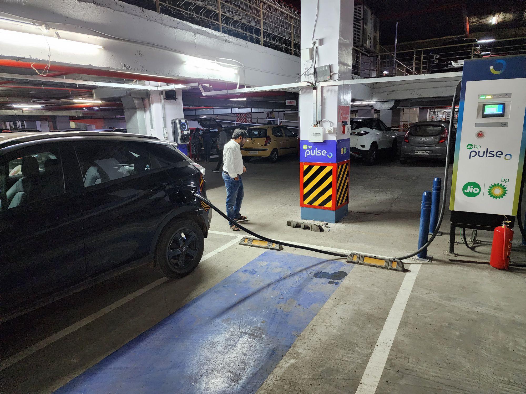 Reliance MallJioBp(60Kw) Pune, MH EV Station