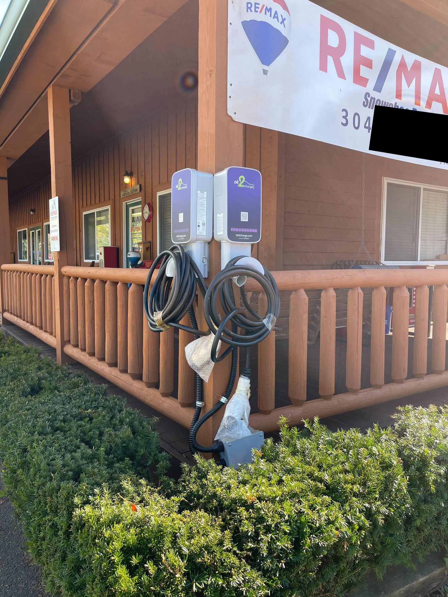 Snowshoe Vacation Rentals Casago Main Office Slaty Fork, WV EV