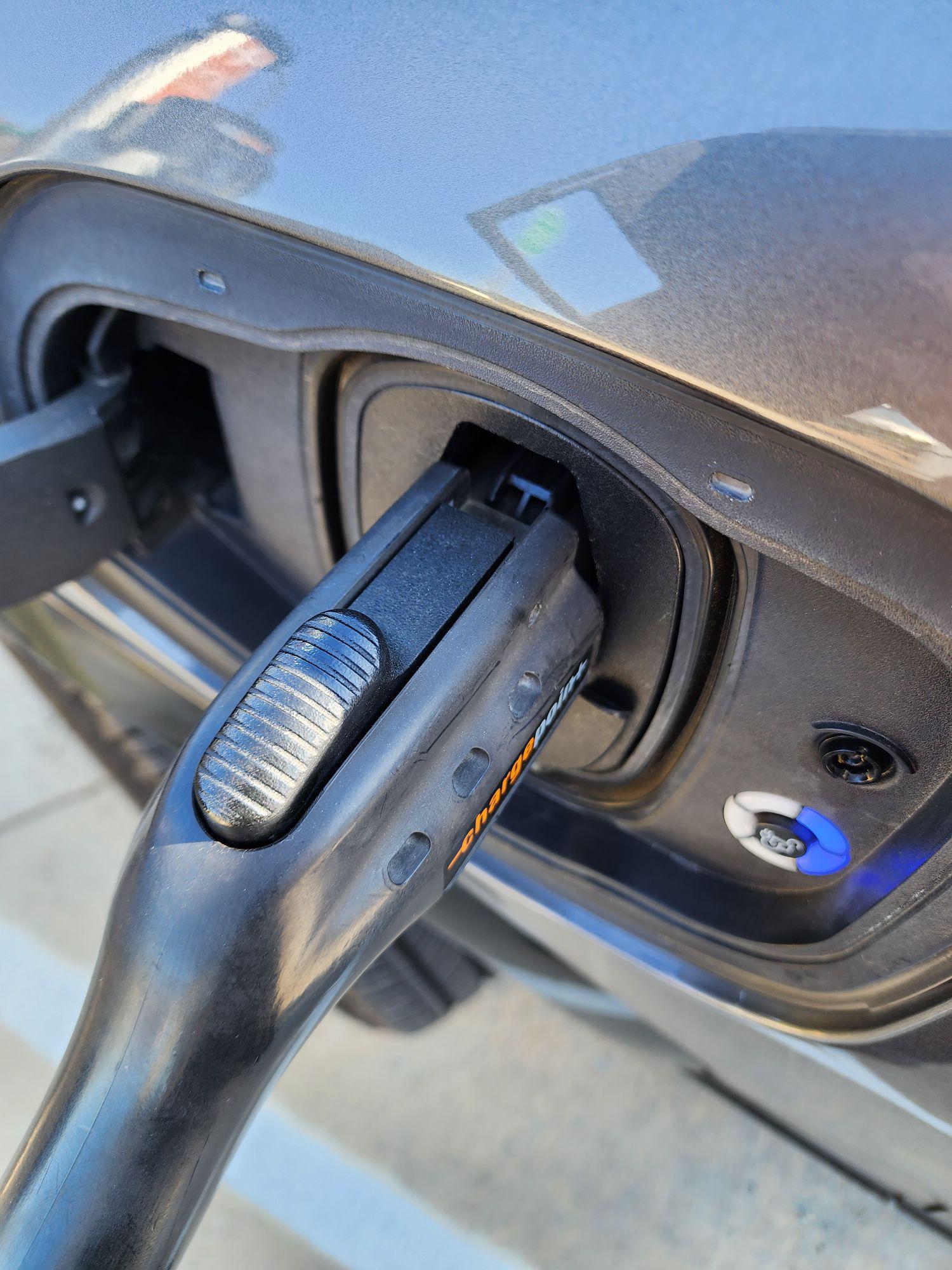 Macy's River Park Fresno Fresno, CA EV Station