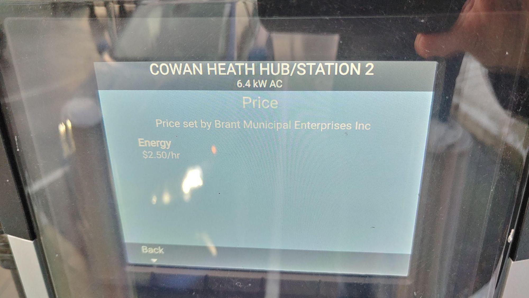 LifeLabs Medical Laboratory Services Brant, ON EV Station