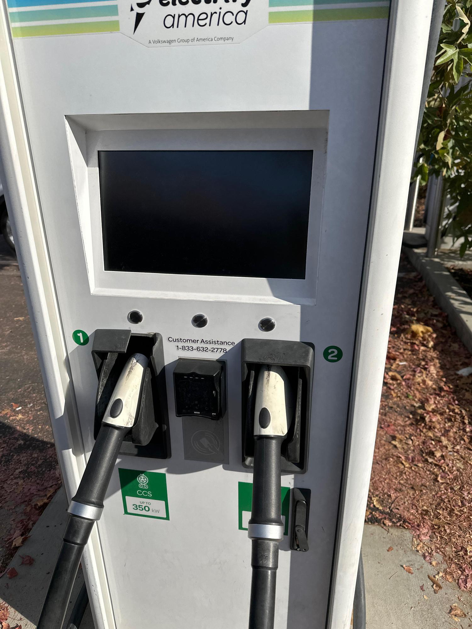 Folsom Premium Outlets Under Armour Folsom, CA EV Station