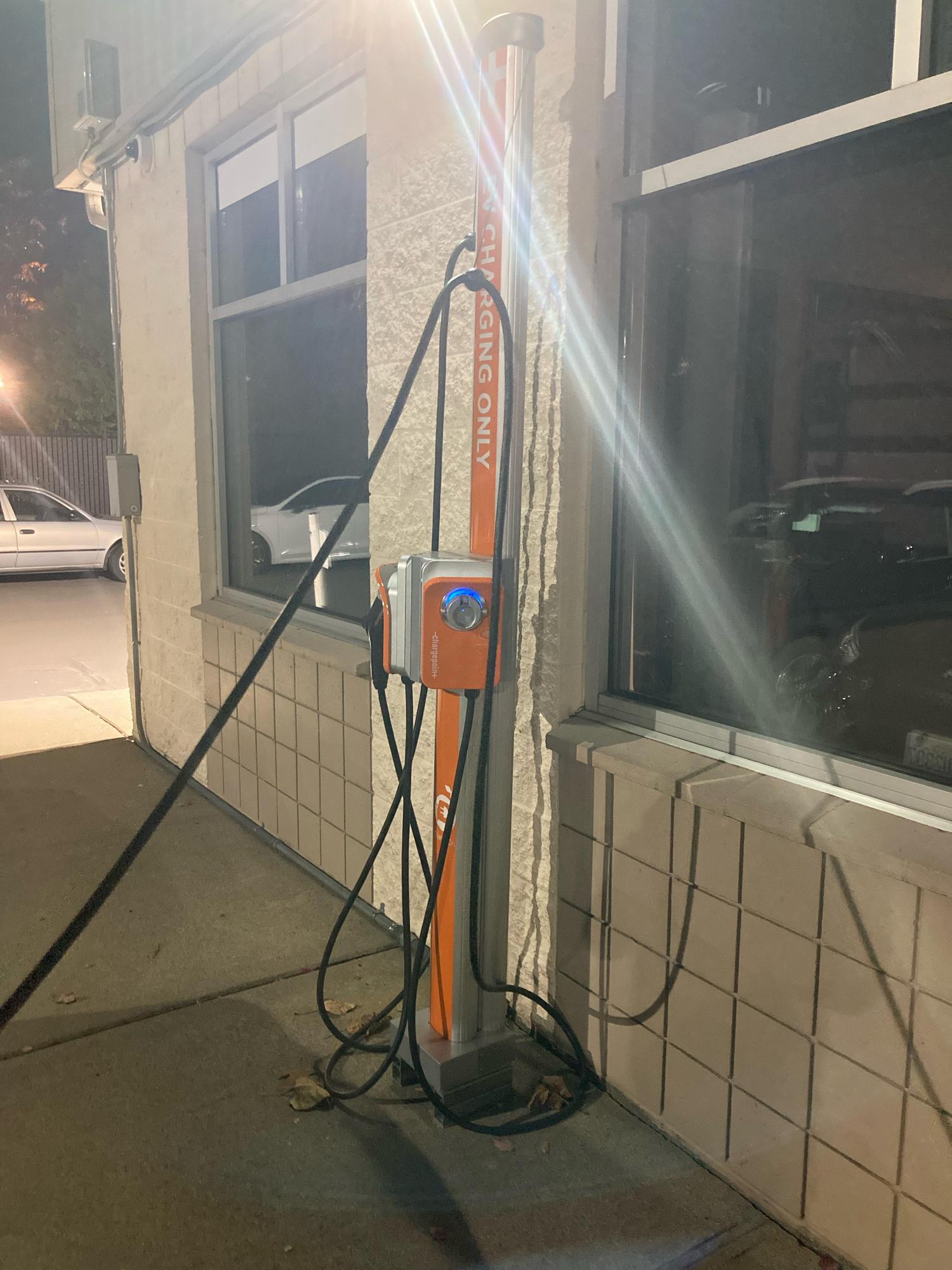 Enterprise RentACar Renton, WA EV Station