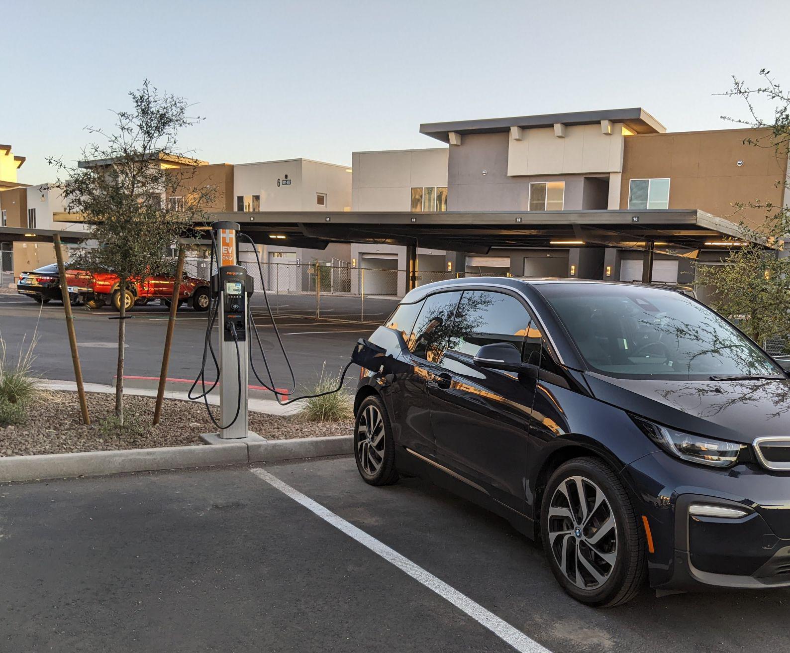 Kalon Luxury Apartments Phoenix, AZ EV Station