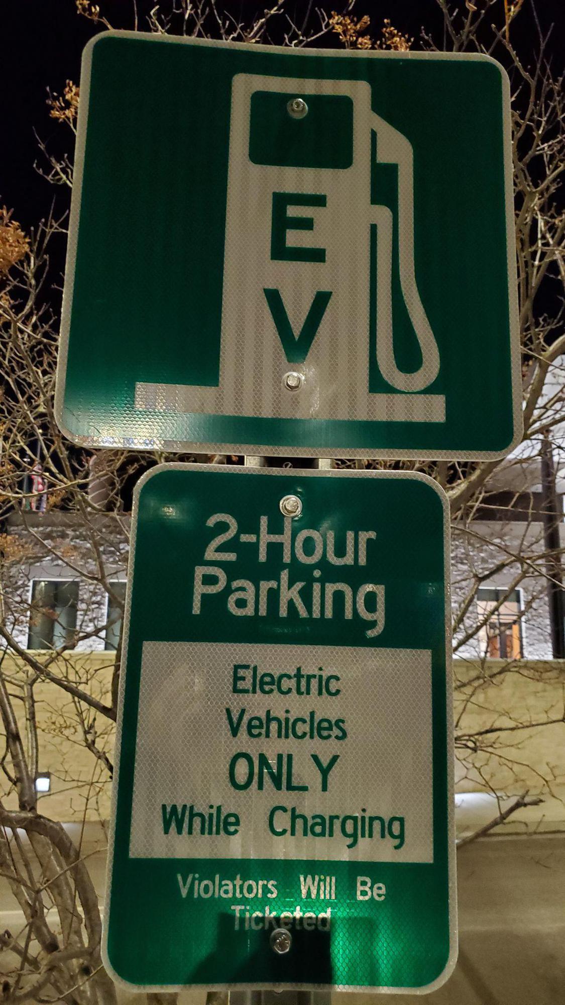 Edina City Hall Edina, MN EV Station