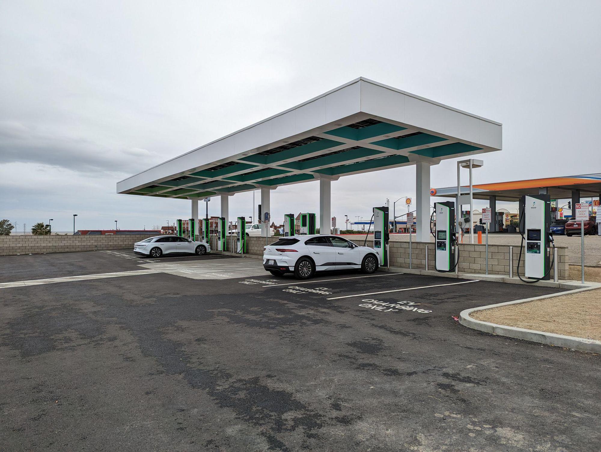 Chalios Mexican Restaurant Kettleman City, CA EV Station