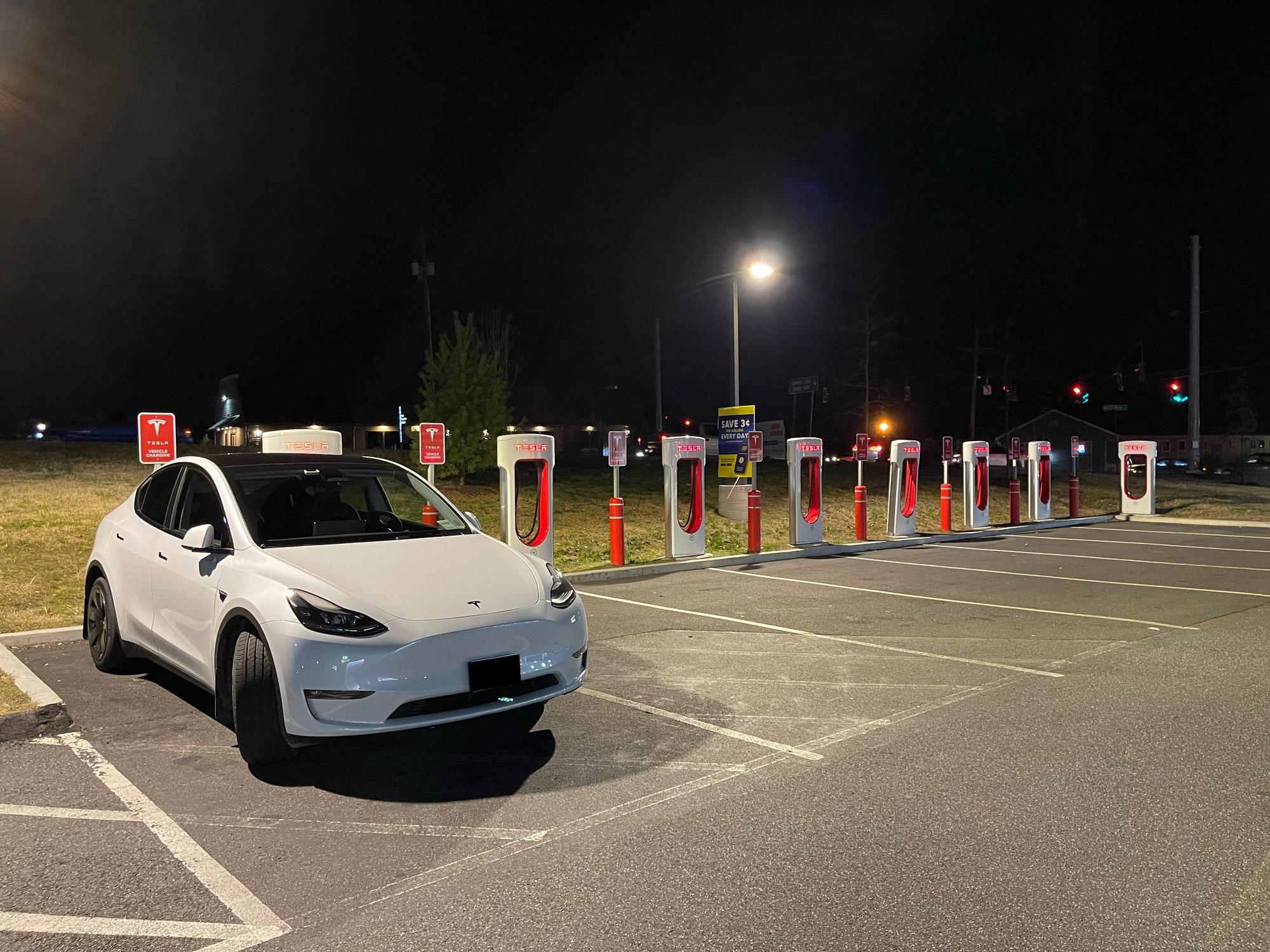 Route 7 Travel Plaza New Milford, CT EV Station