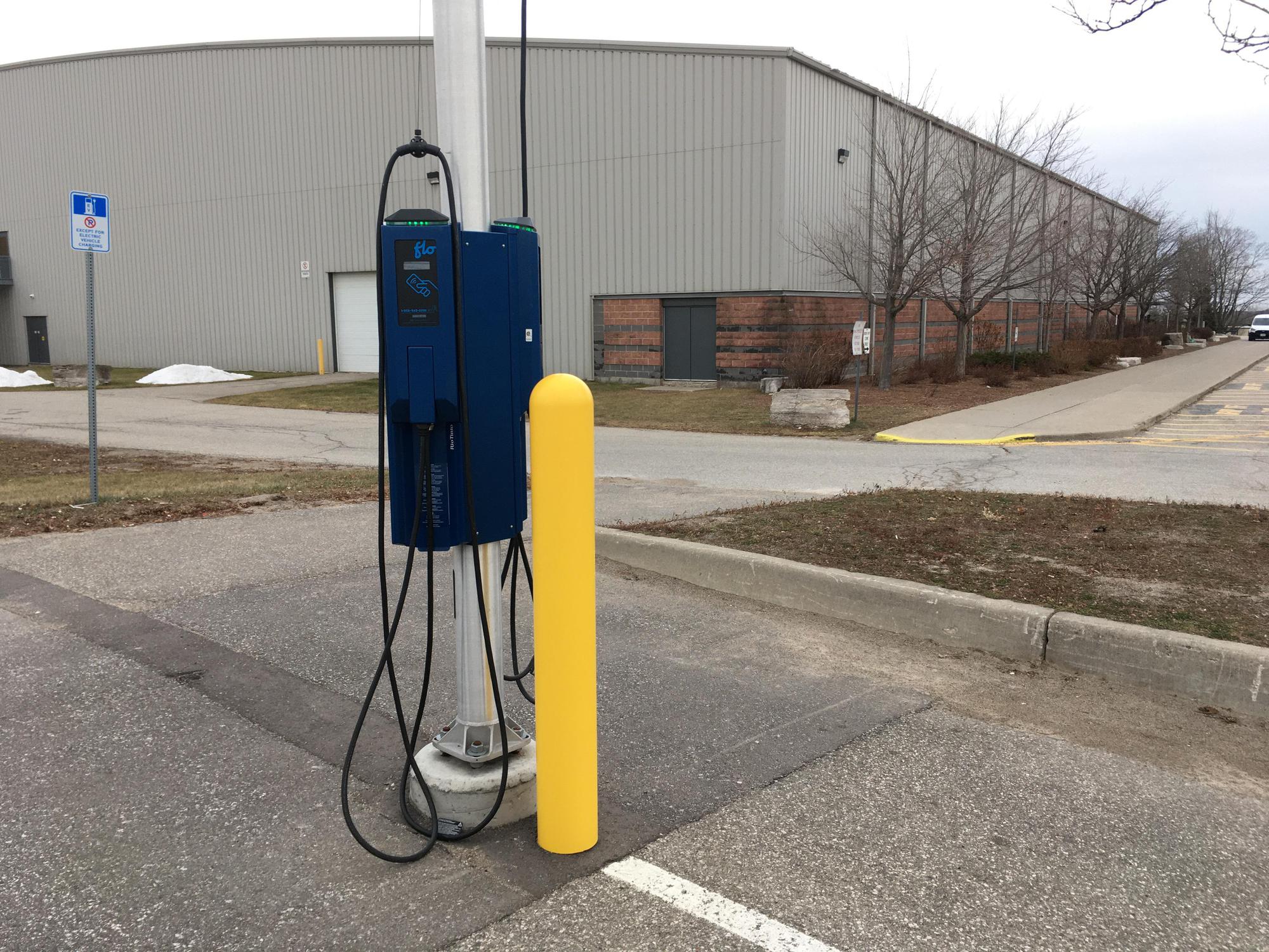 Alder Street Community Centre Orangeville, ON EV Station