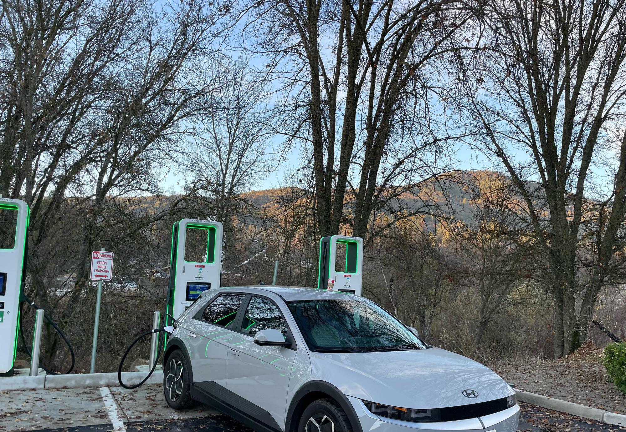 Central Valley Bank Oakhurst, CA EV Station