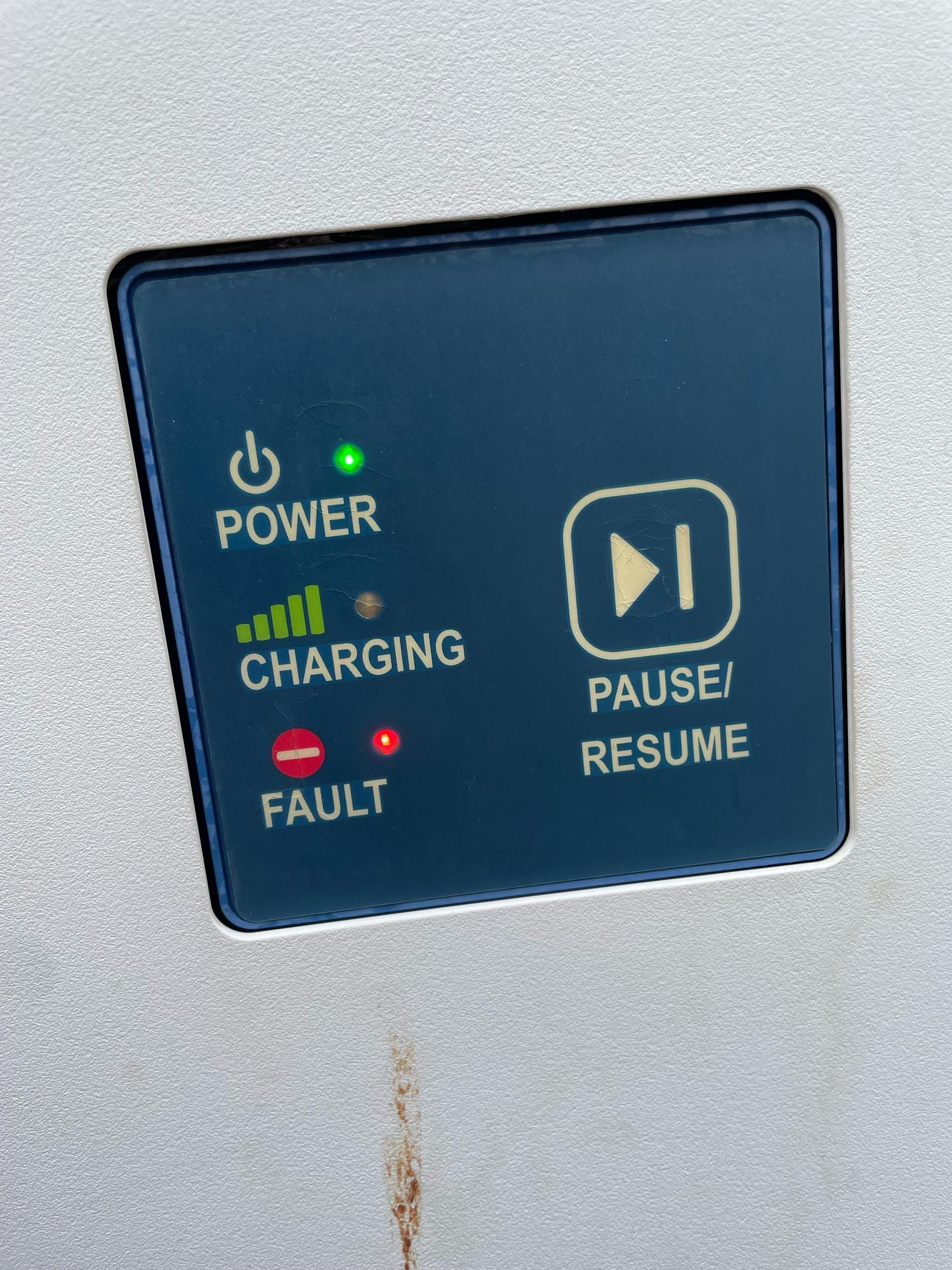 Max Motors Manhattan Manhattan, KS EV Station