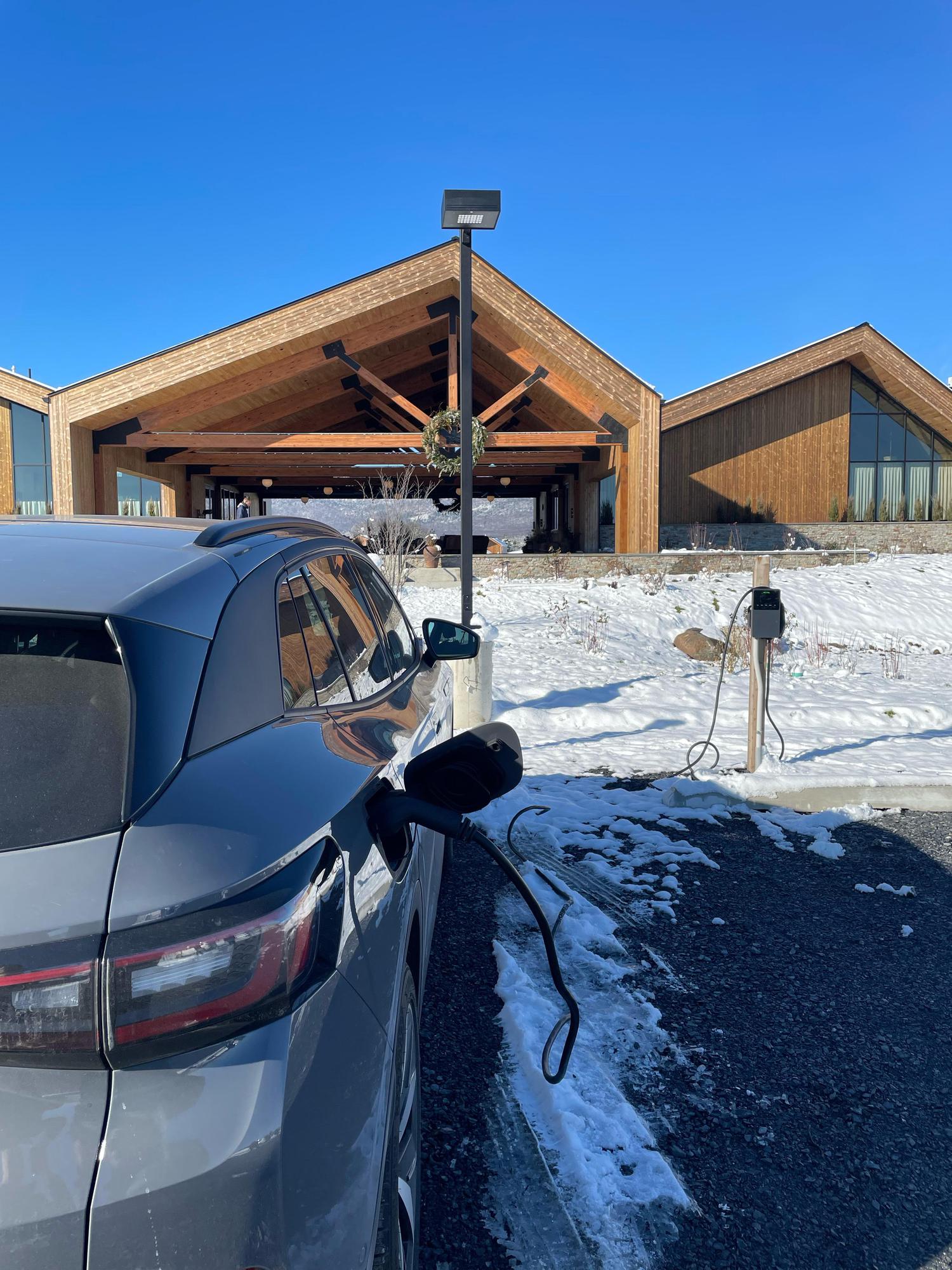 Wildflower Farms Gardiner, NY EV Station