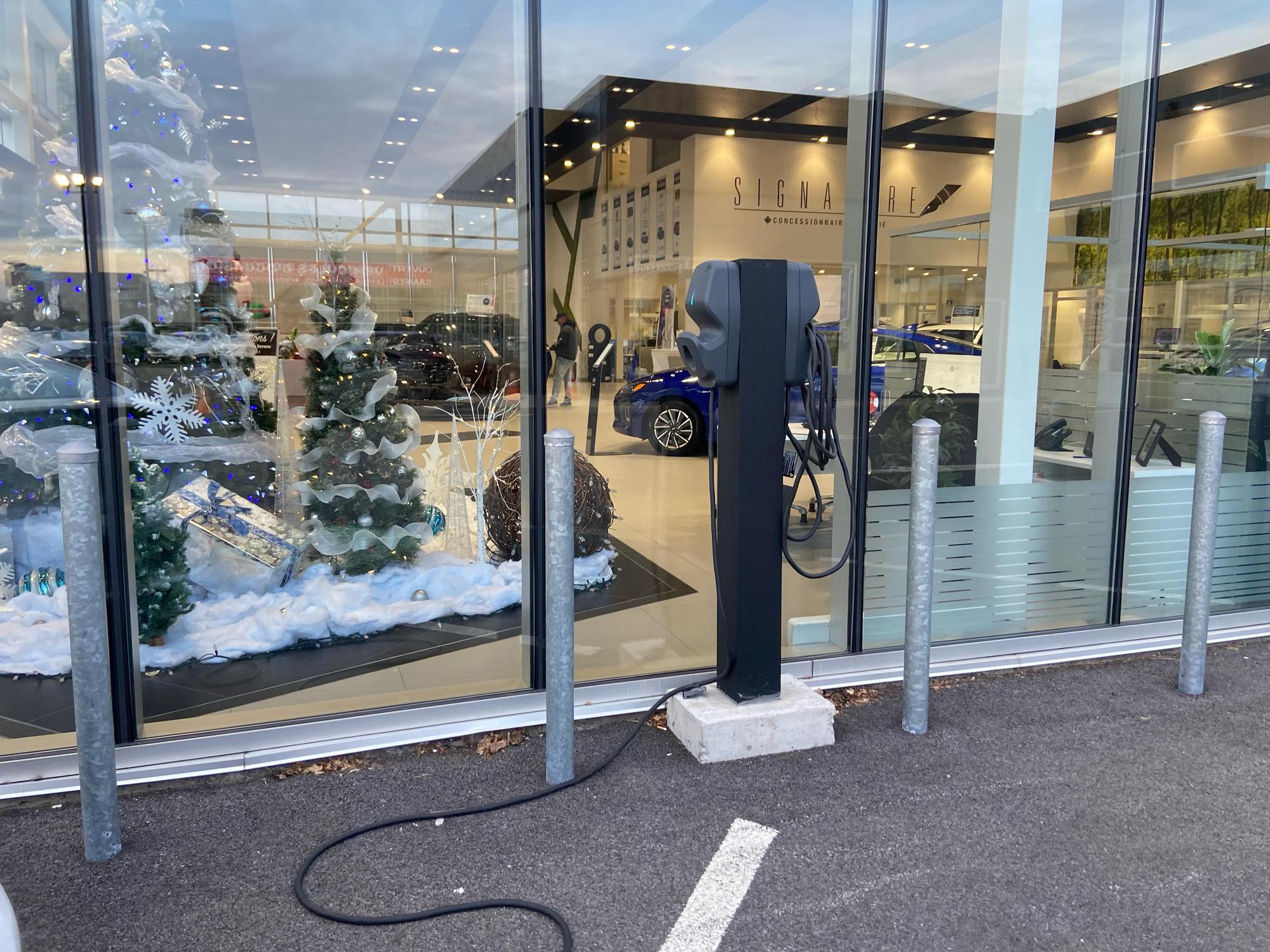 Hamel Hyundai SaintEustache, QC EV Station