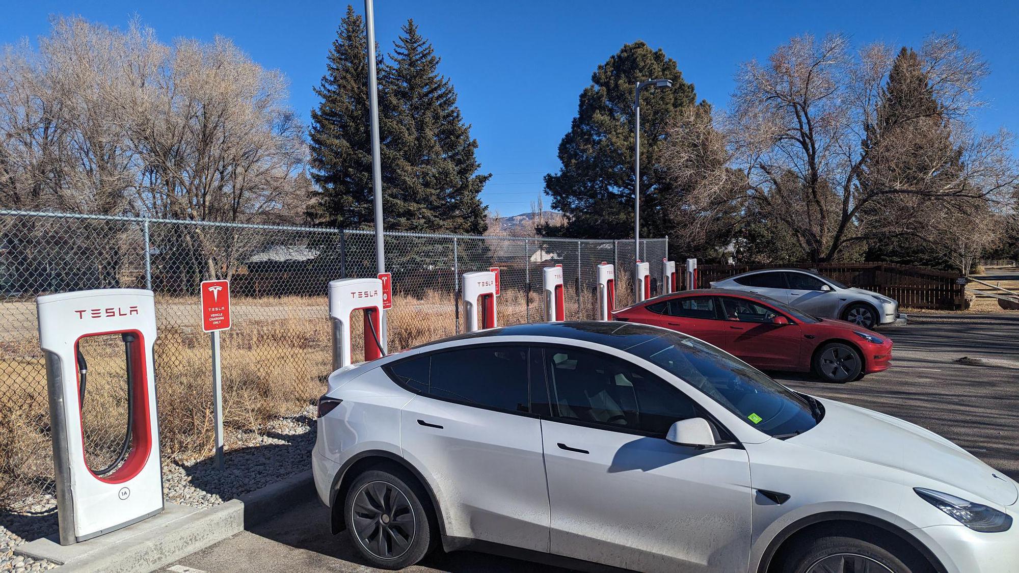 Poncha Market (1) Poncha Springs, CO EV Station
