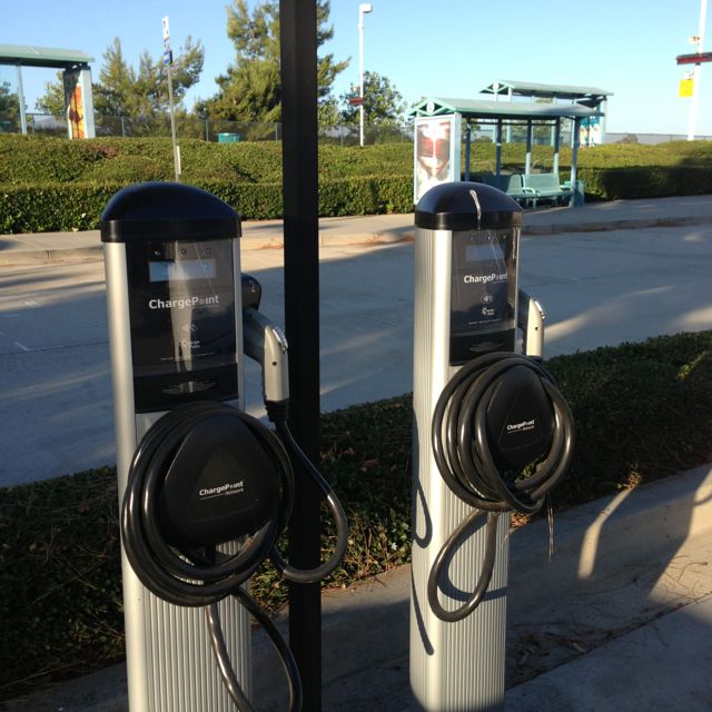 Irvine Metrolink Station Irvine, CA EV Station