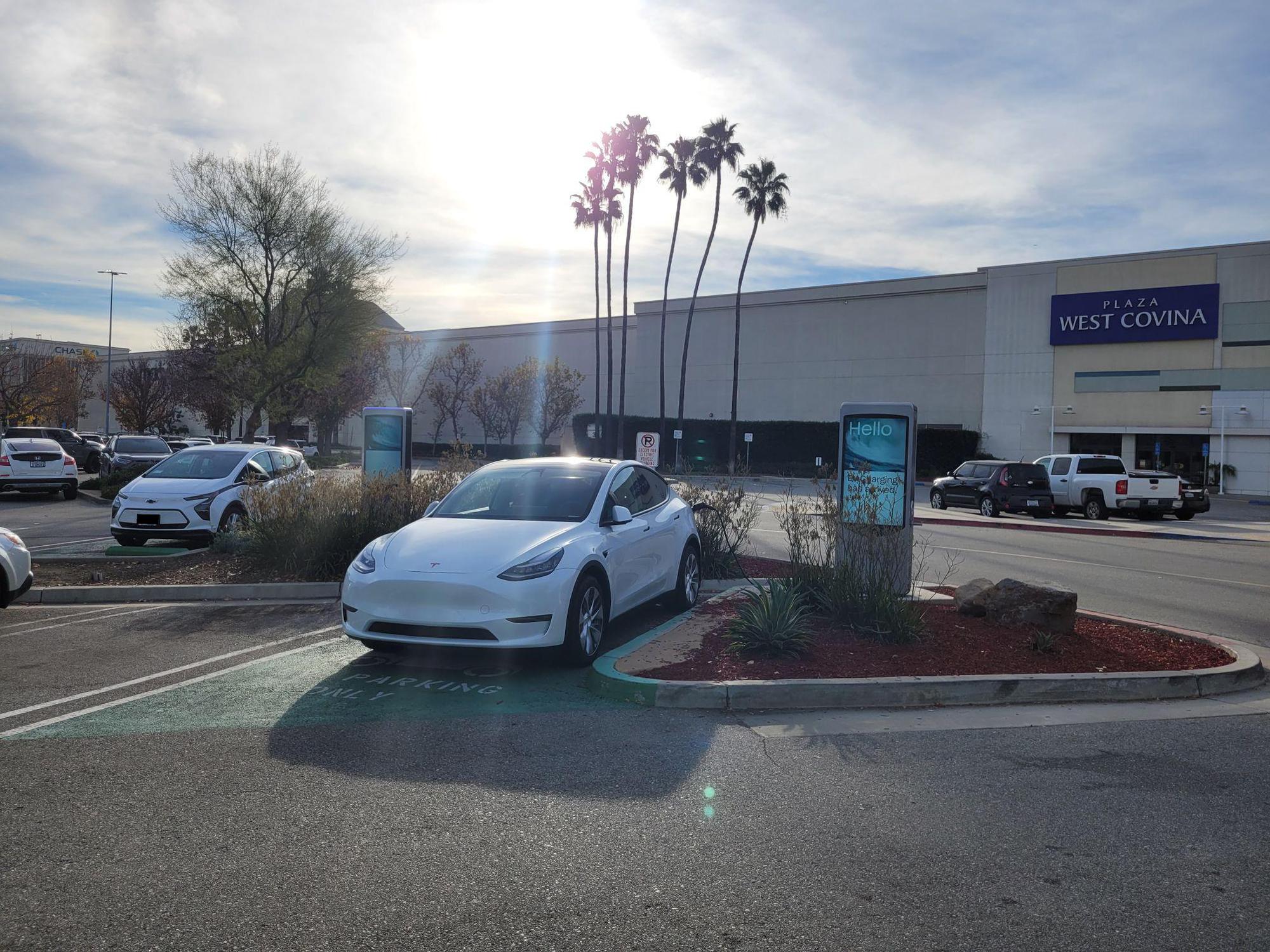 Plaza West Covina Best Buy West Covina, CA EV Station