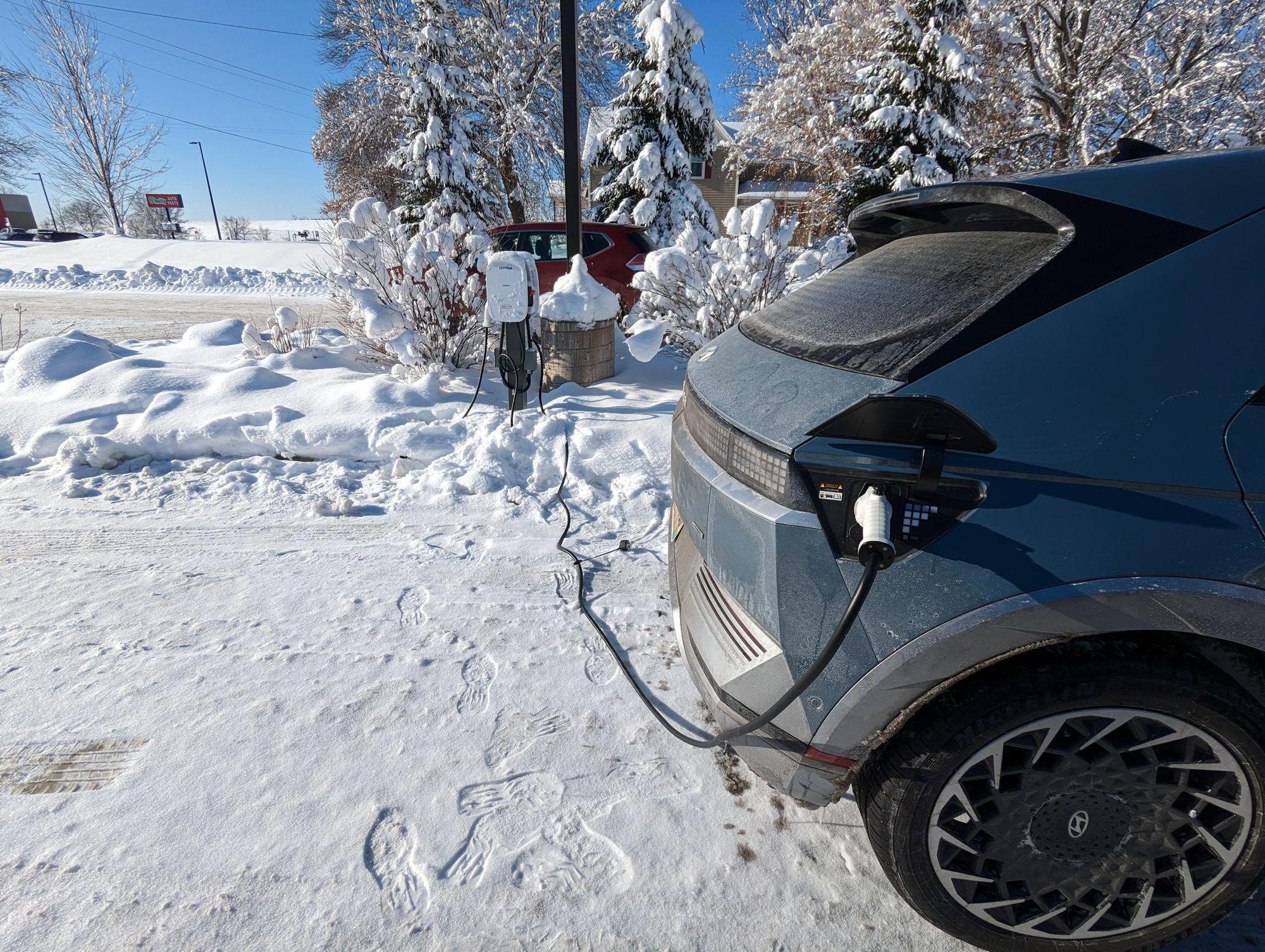 goodwill-cambridge-mn-ev-station