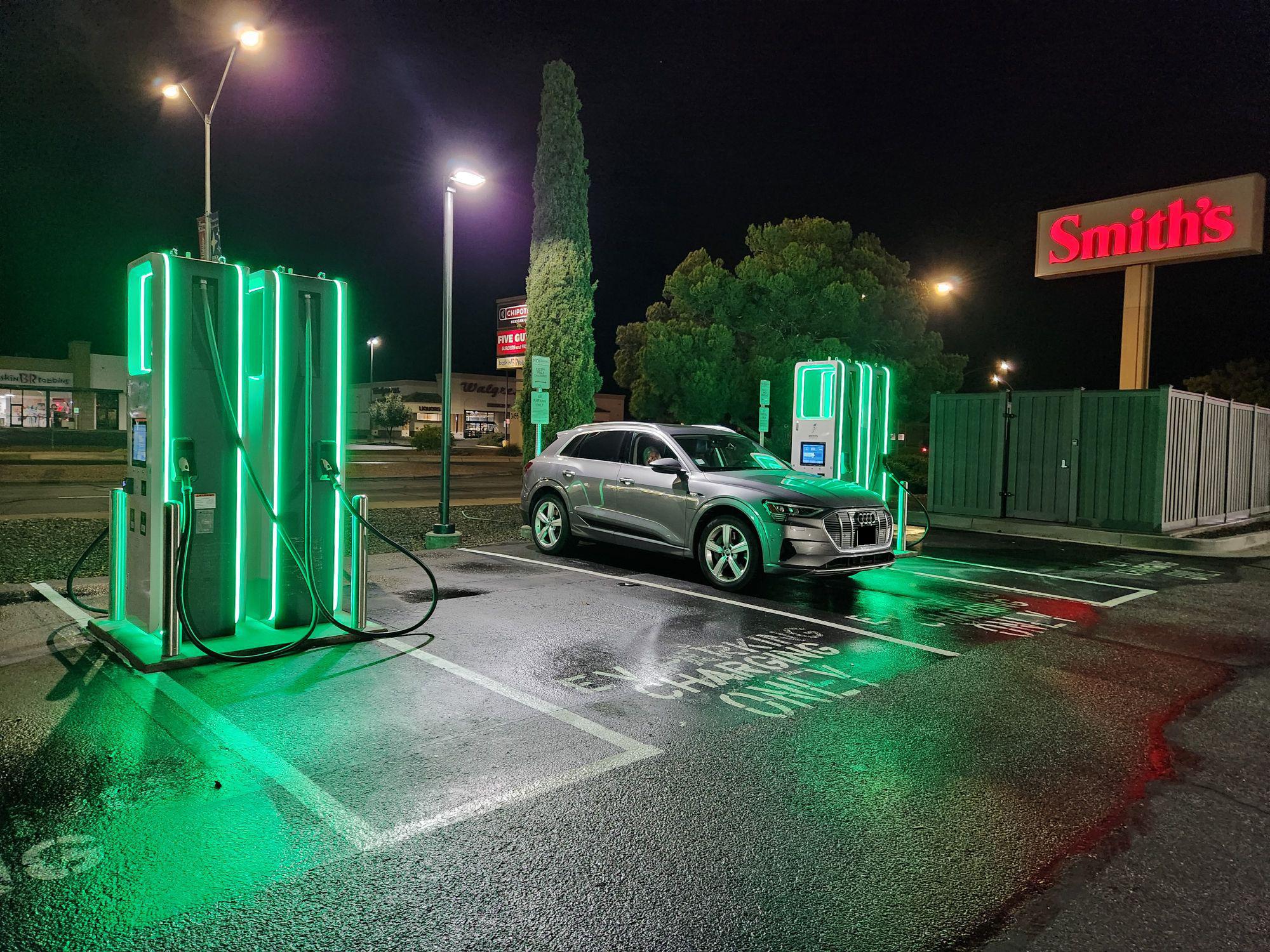 Smith's Kingman AZ Kingman, AZ EV Station