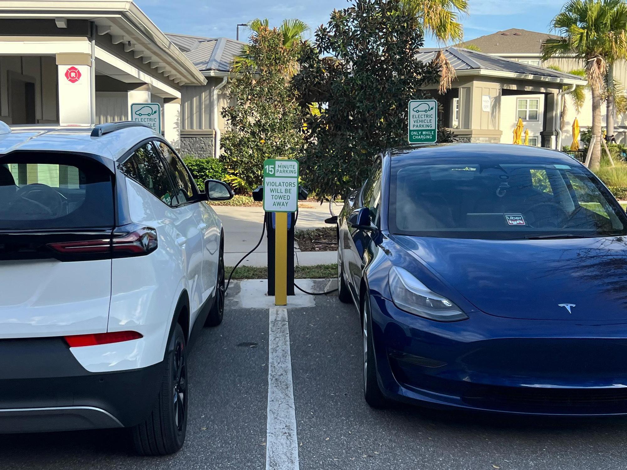 Braxton Waterleigh Apartments Winter Garden, FL EV Station