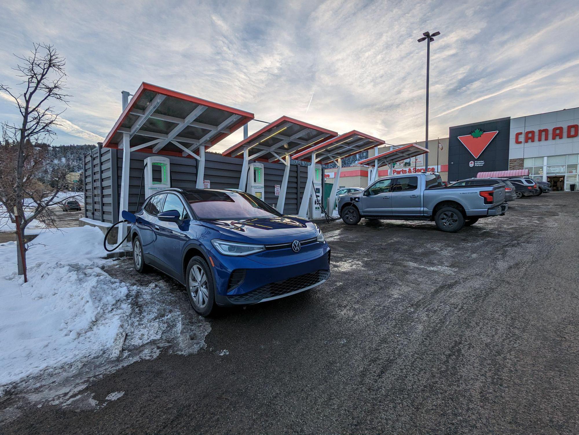 Canadian Tire Kamloops South Kamloops, BC EV Station