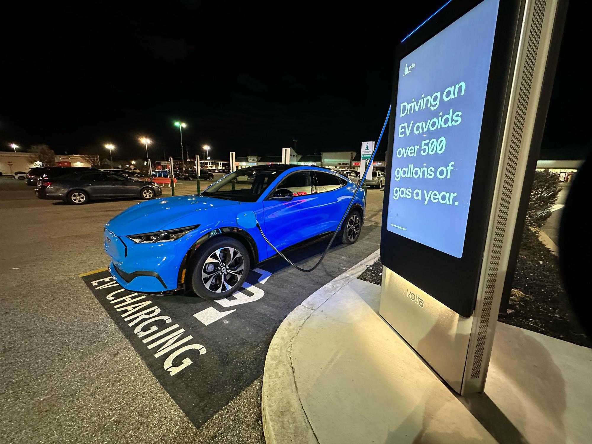 GIANT Hanover, PA EV Station