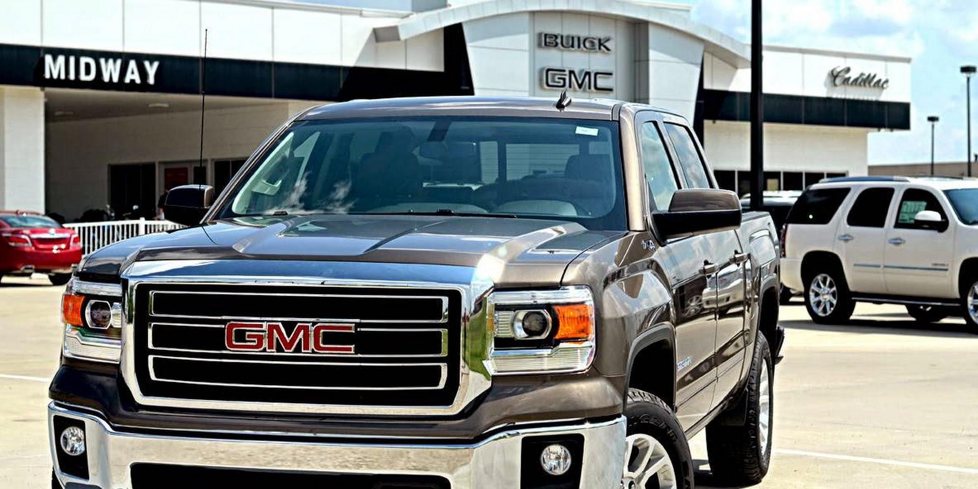 Midway Motors Chevrolet (1) McPherson, KS EV Station