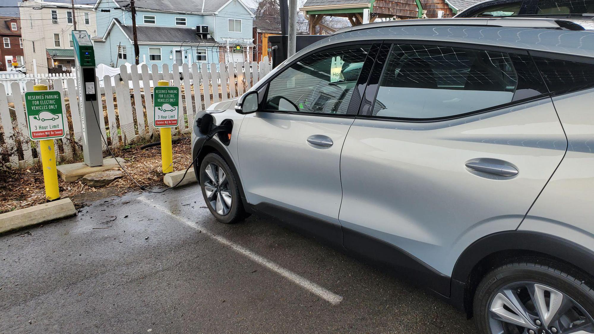 Short Alley charging Station Pittsburgh, PA EV Station