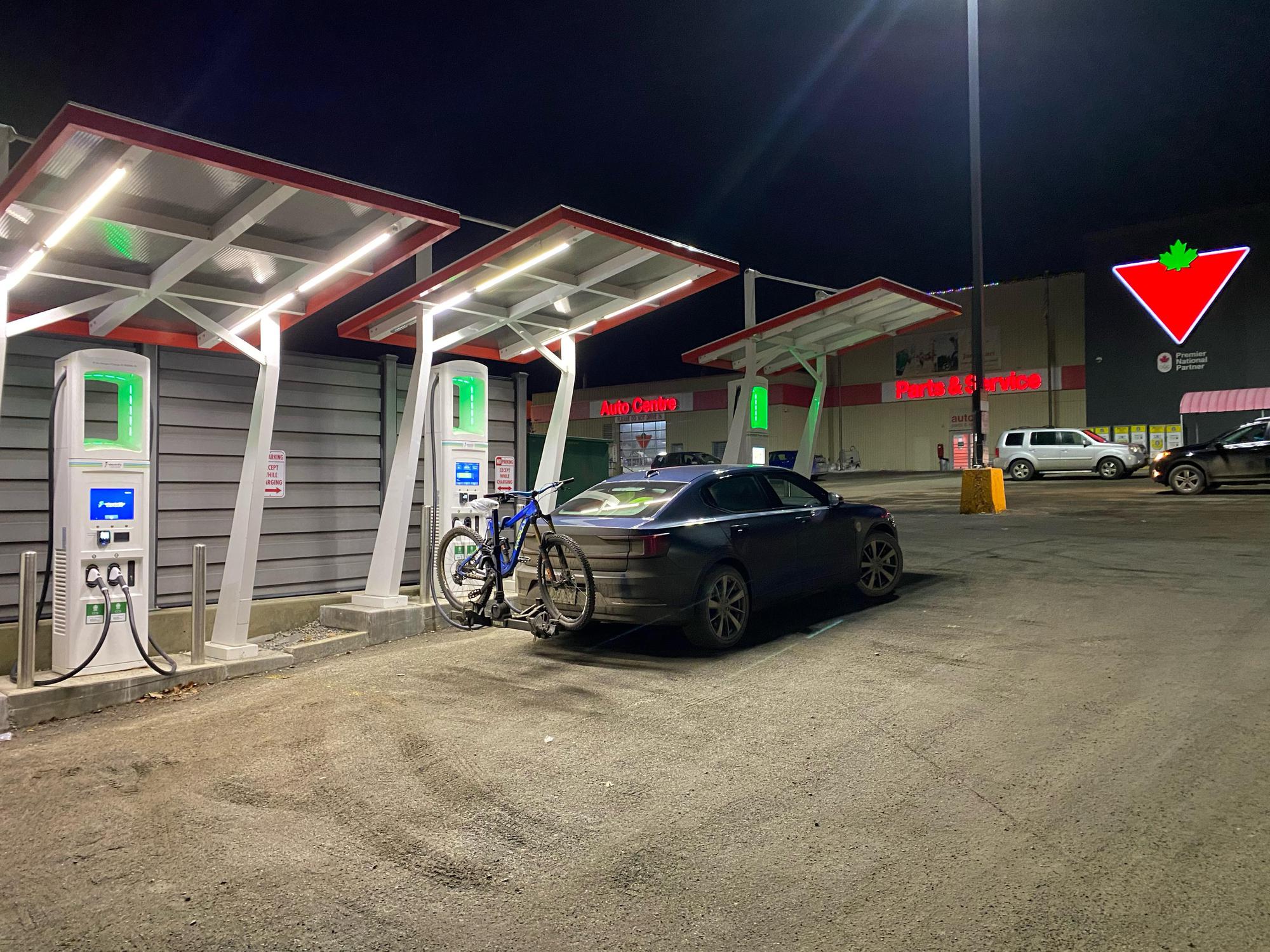 Canadian Tire Kamloops South Kamloops, BC EV Station