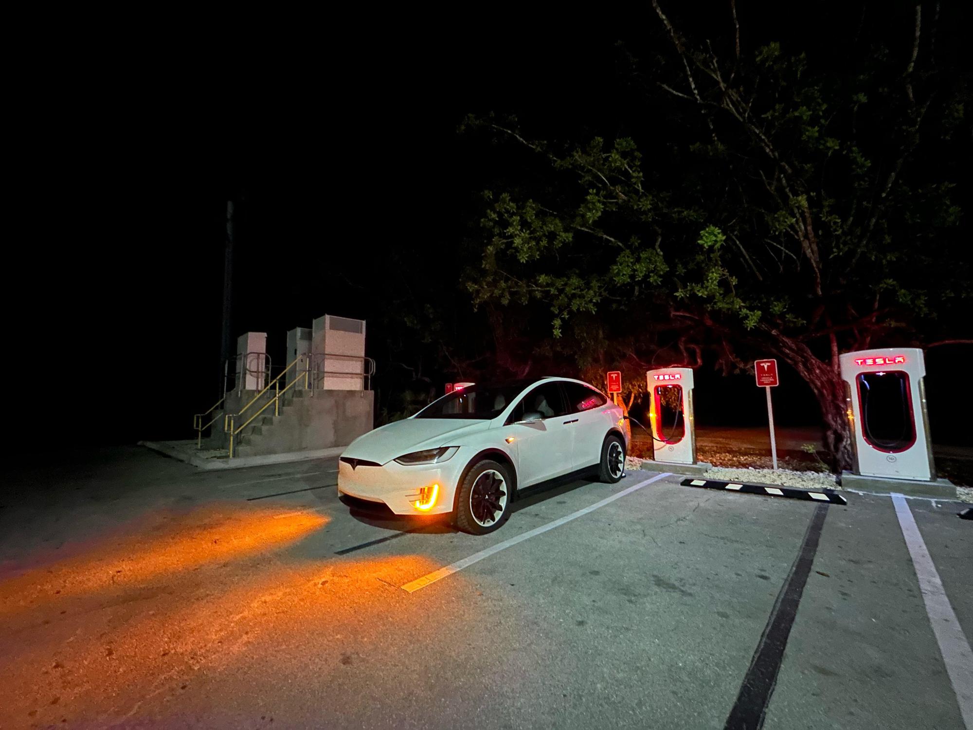 Winn Dixie at Big Pine Key Shopping Center Big Pine Key, FL EV Station