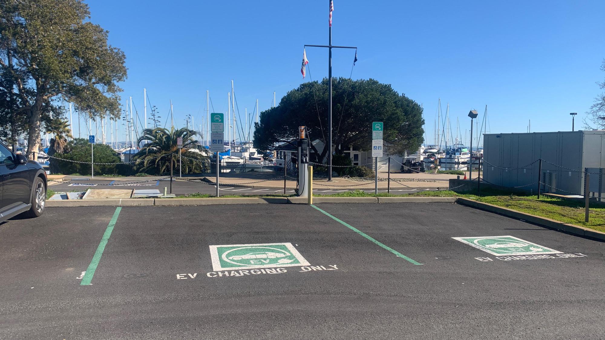 Brisbane Marina Brisbane, CA EV Station